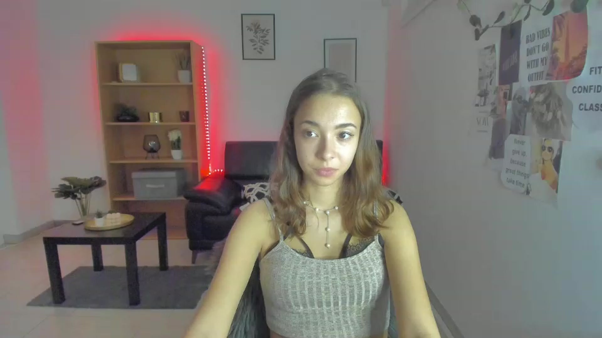 Gallery image thumbnail from Lara_lust18's myfreecams stream on, 03/12/2023, 21:12 image 14 of 20