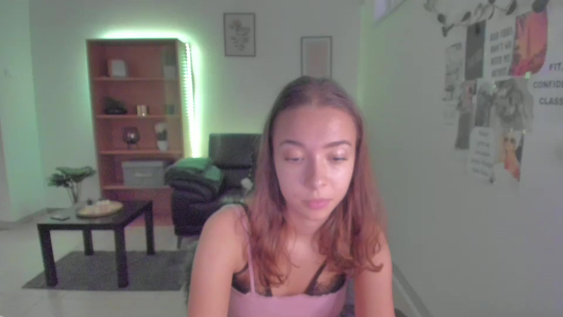 Gallery image thumbnail from Lara_lust18's myfreecams stream on, 03/14/2023, 13:56 image 14 of 20