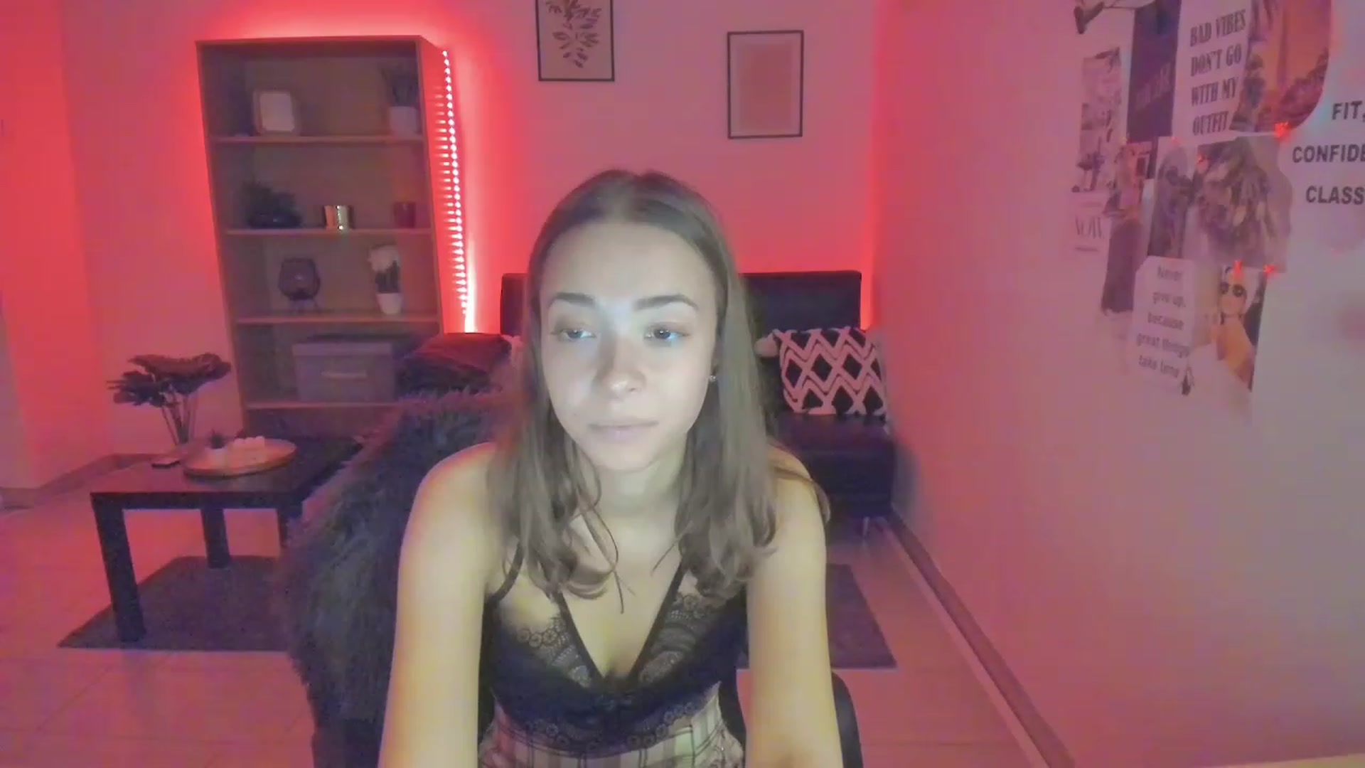 Gallery image thumbnail from Lara_lust18's myfreecams stream on, 03/15/2023, 11:39 image 19 of 20