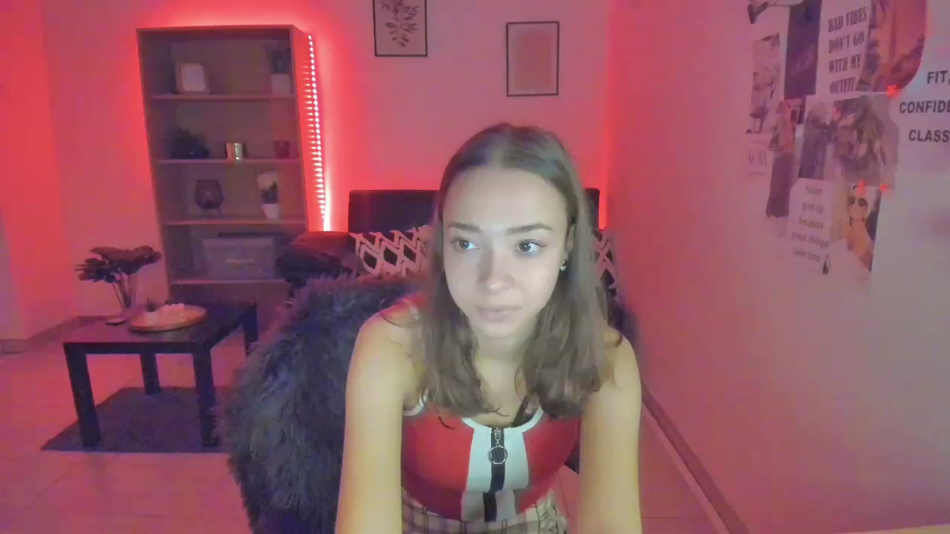 Gallery image thumbnail from Lara_lust18's myfreecams stream on, 03/15/2023, 11:39 image 8 of 20