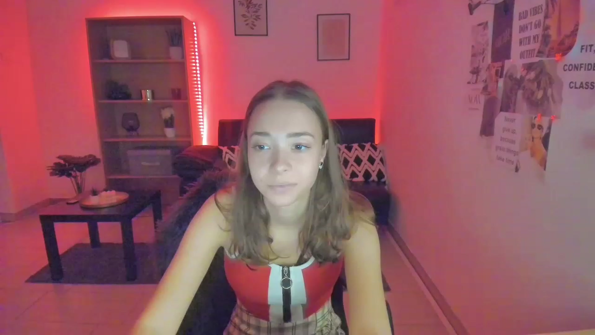 Gallery image thumbnail from Lara_lust18's myfreecams stream on, 03/15/2023, 11:39 image 5 of 20