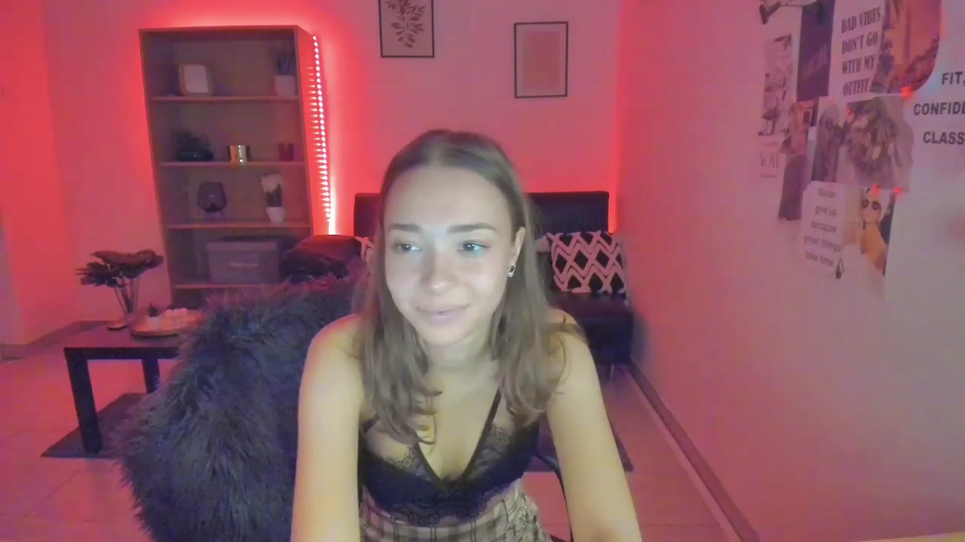 Gallery image thumbnail from Lara_lust18's myfreecams stream on, 03/15/2023, 11:39 image 11 of 20