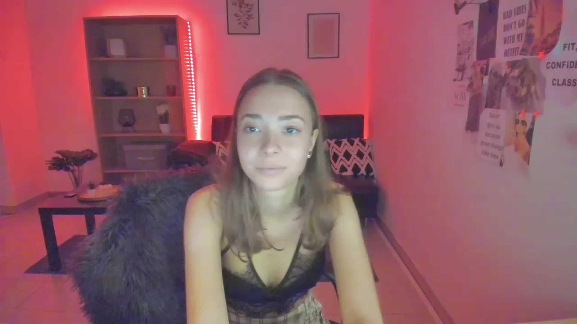Gallery image thumbnail from Lara_lust18's myfreecams stream on, 03/15/2023, 11:39 image 10 of 20