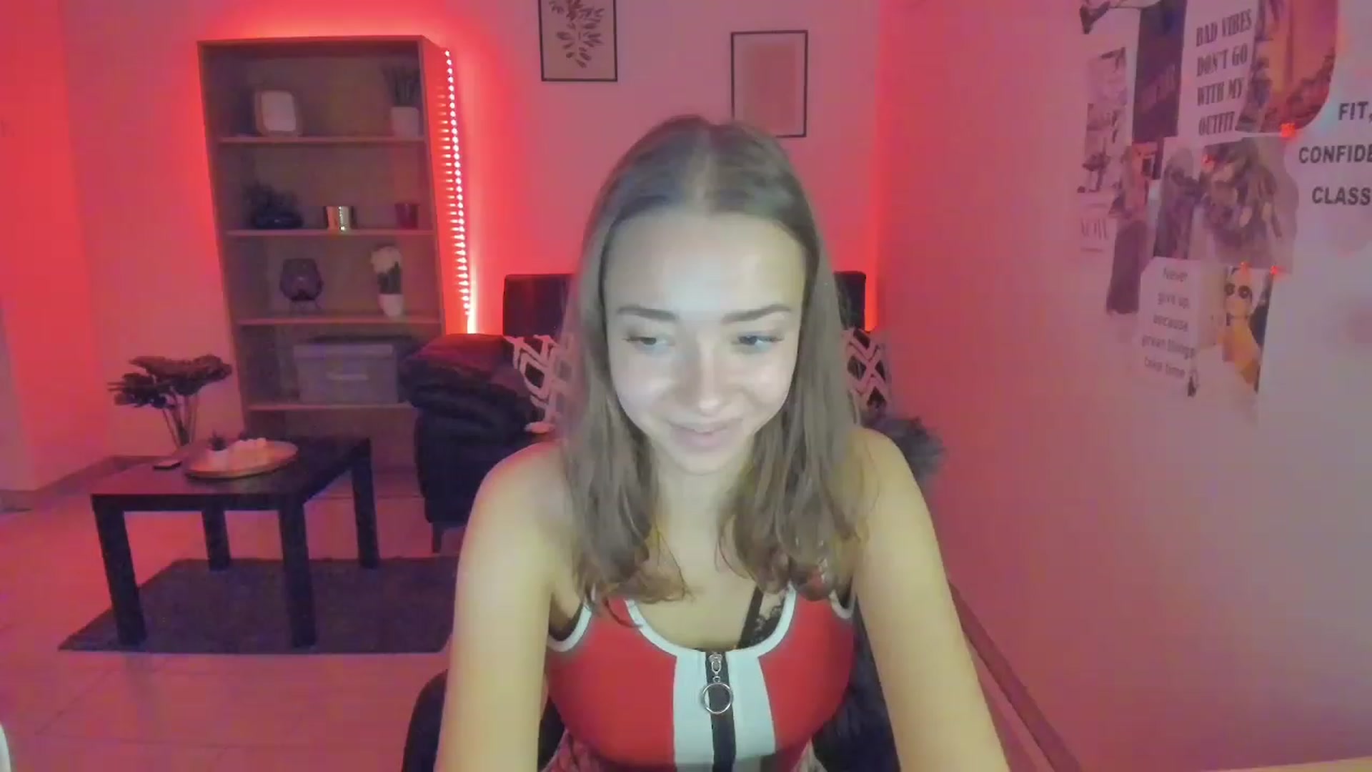 Gallery image thumbnail from Lara_lust18's myfreecams stream on, 03/15/2023, 12:37 image 5 of 20
