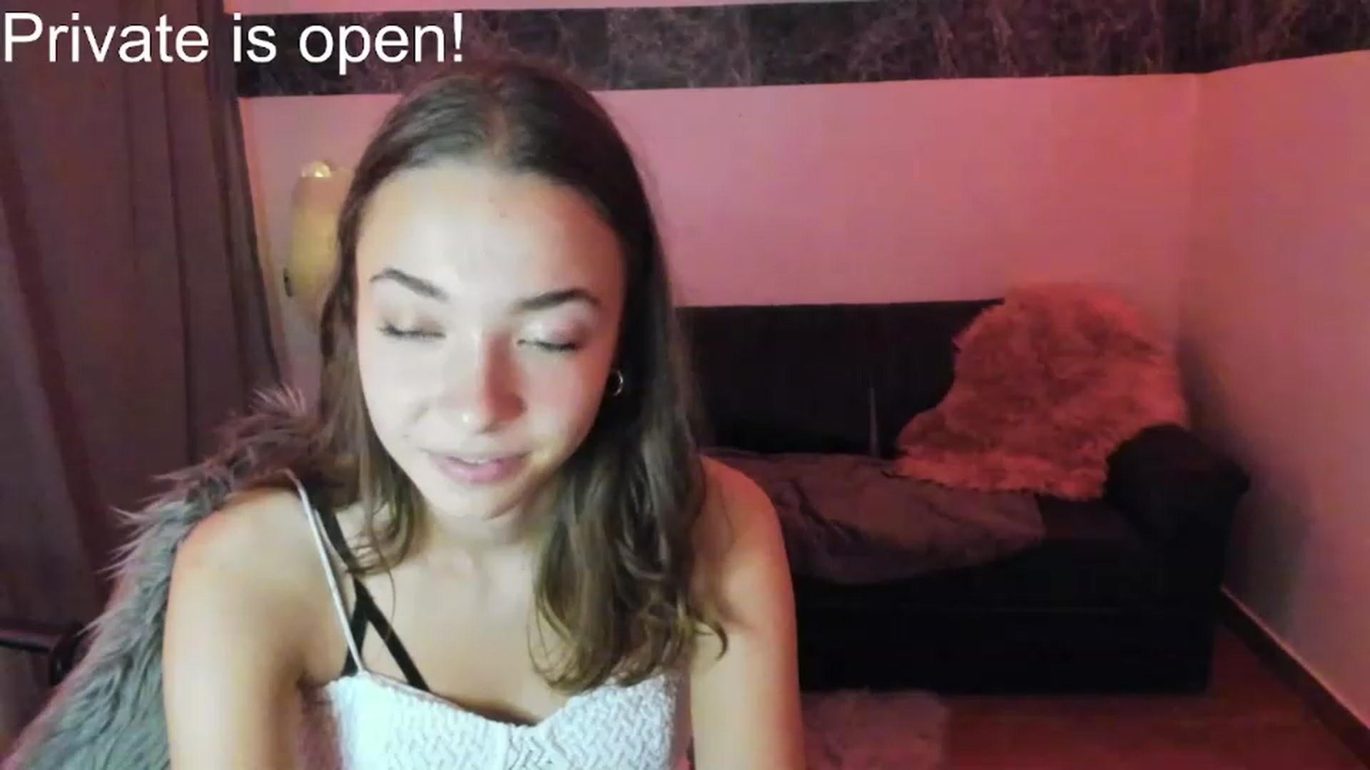 Gallery image thumbnail from Lara_lust18's myfreecams stream on, 03/27/2023, 15:07 image 17 of 20
