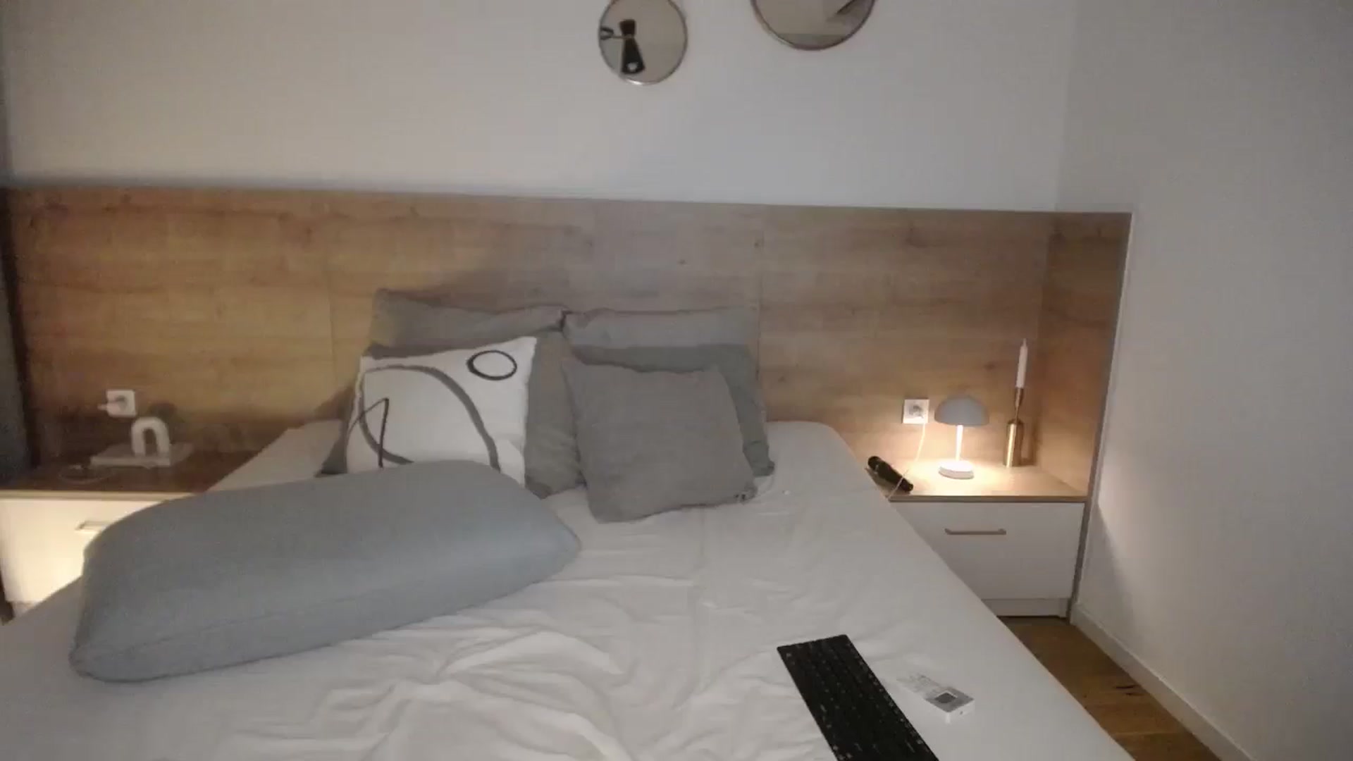 Gallery image thumbnail from Lara_xo's myfreecams stream on, 04/11/2024, 18:56 image 8 of 20