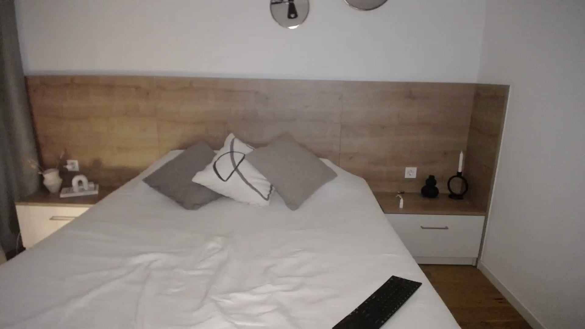 Gallery image thumbnail from Lara_xo's myfreecams stream on, 06/13/2024, 17:36 image 19 of 20
