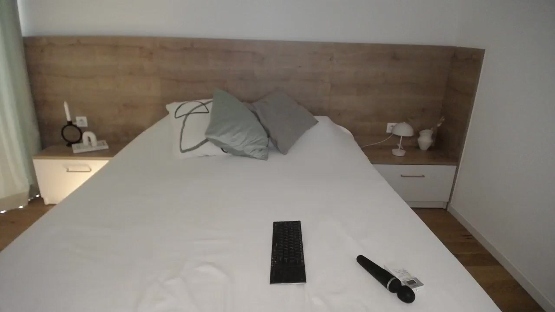 Gallery image thumbnail from Lara_xo's myfreecams stream on, 06/25/2024, 15:06 image 3 of 20