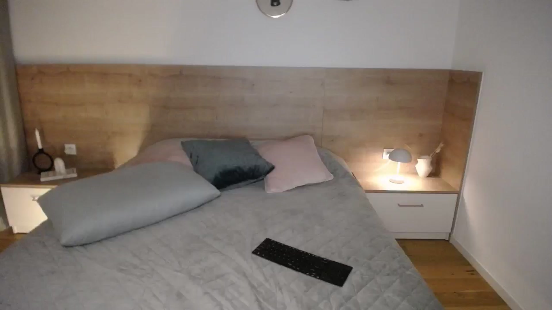 Gallery image thumbnail from Lara_xo's myfreecams stream on, 06/26/2024, 18:14 image 13 of 20