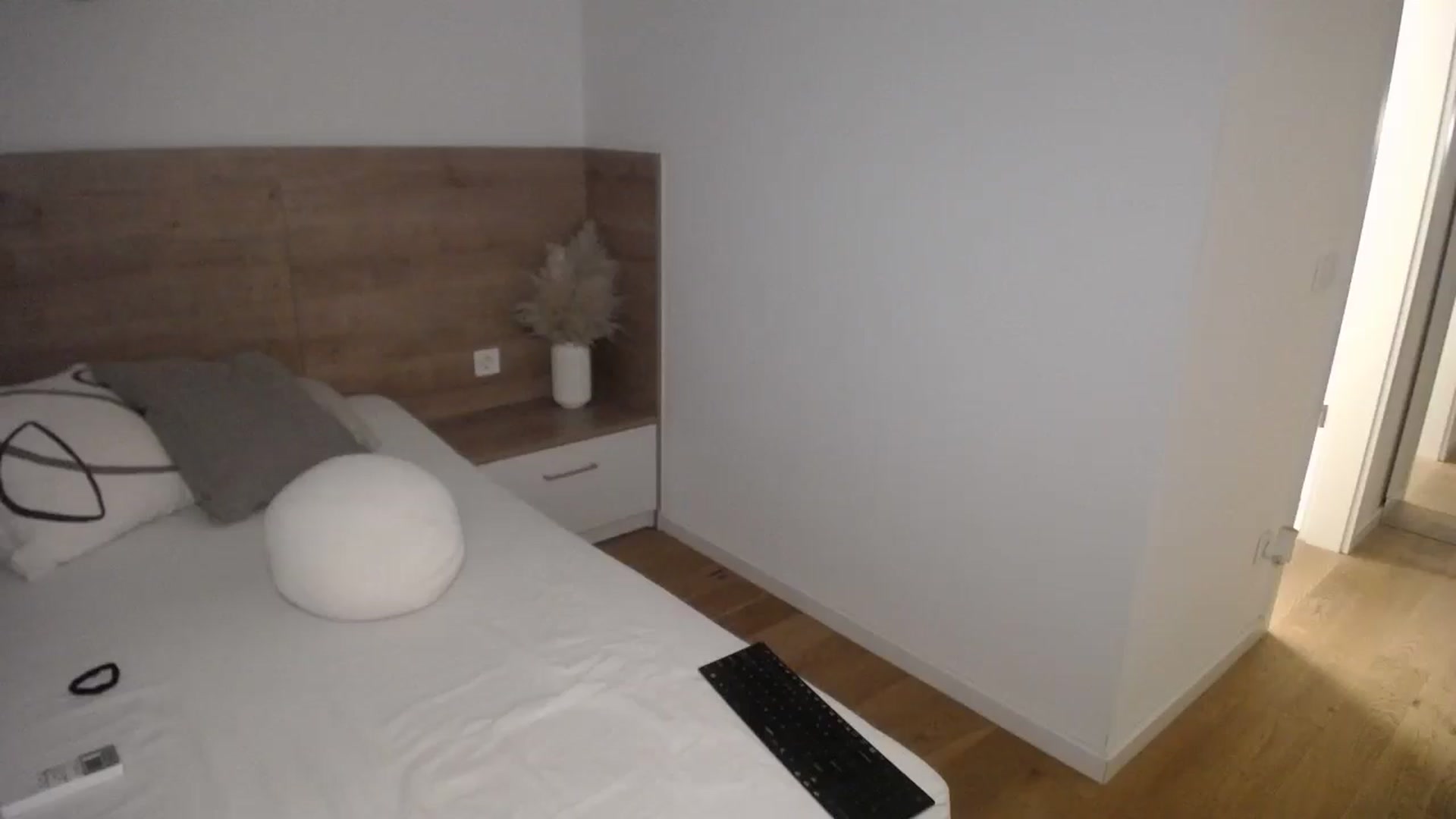 Gallery image thumbnail from Lara_xo's myfreecams stream on, 07/16/2024, 16:53 image 14 of 20
