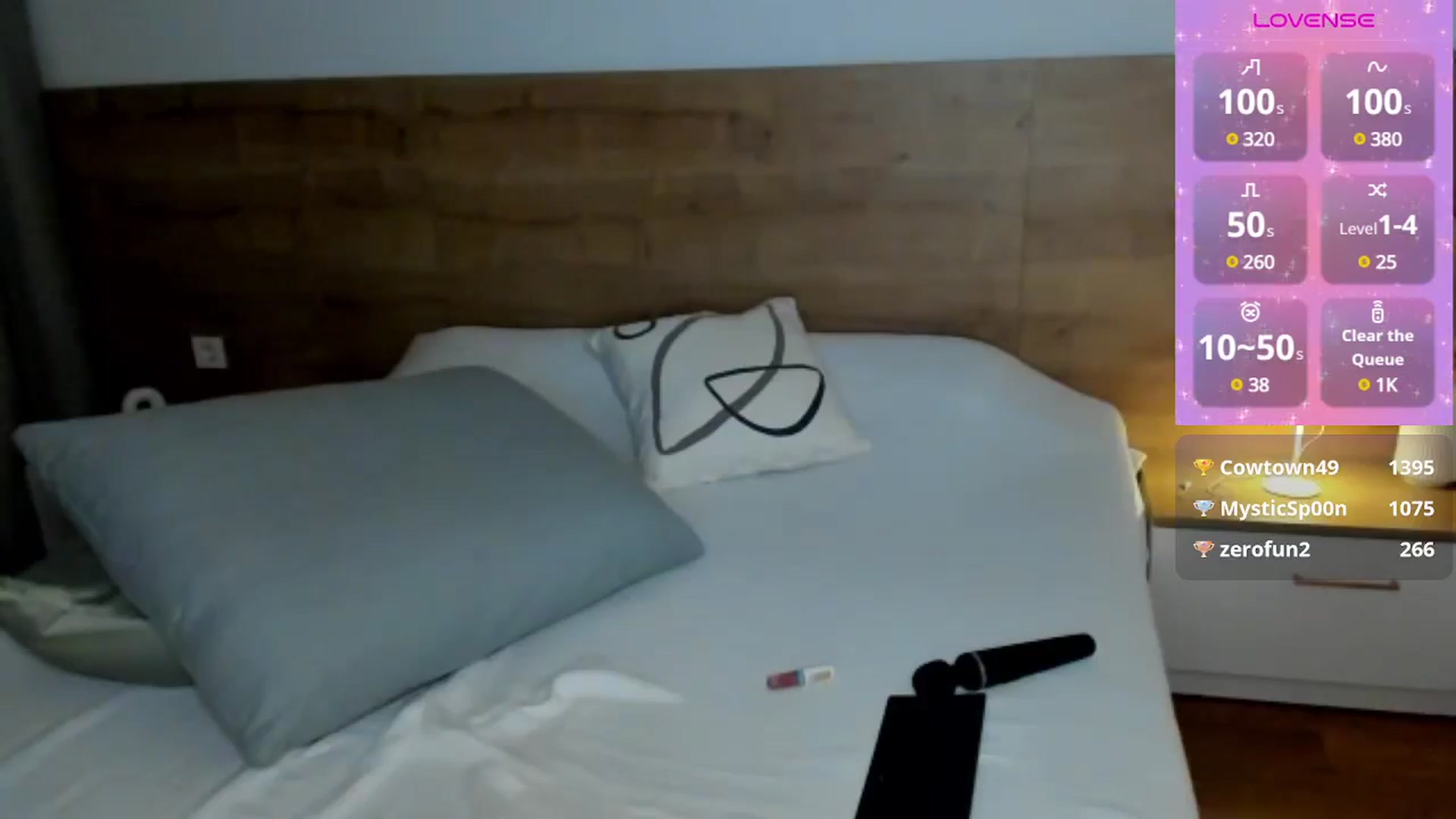 Gallery image thumbnail from Lara_xo's myfreecams stream on, 10/24/2024, 19:04 image 12 of 20