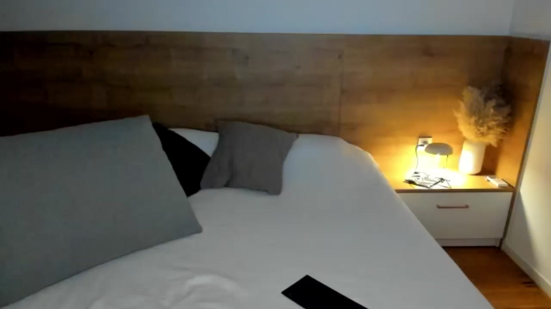 Gallery image thumbnail from Lara_xo's myfreecams stream on, 10/28/2024, 18:45 image 16 of 20