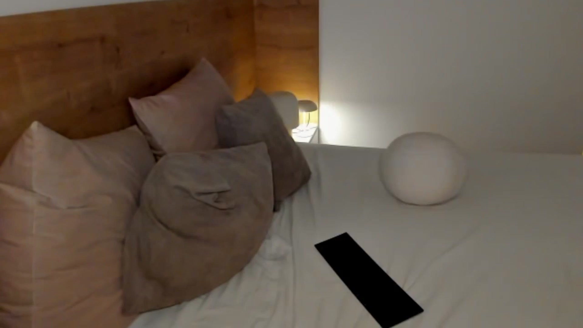 Gallery image thumbnail from Lara_xo's myfreecams stream on, 01/07/2025, 18:47 image 14 of 20