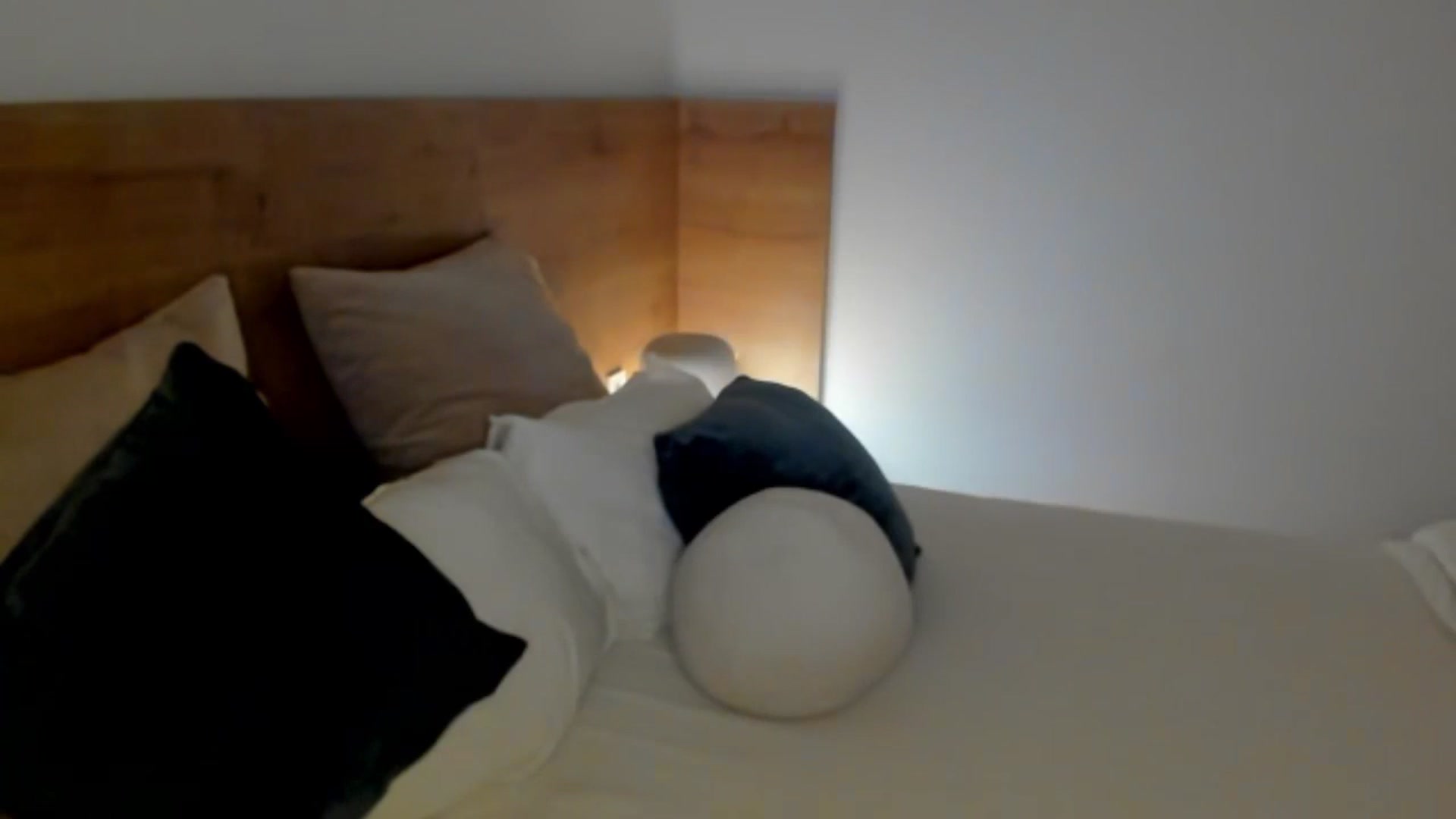 Gallery image thumbnail from Lara_xo's myfreecams stream on, 01/23/2025, 19:08 image 12 of 20