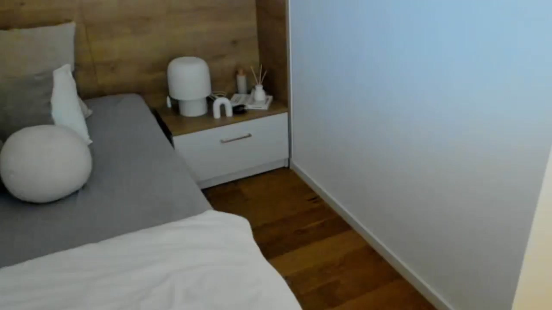 Gallery image thumbnail from Lara_xo's myfreecams stream on, 02/18/2025, 20:19 image 14 of 20