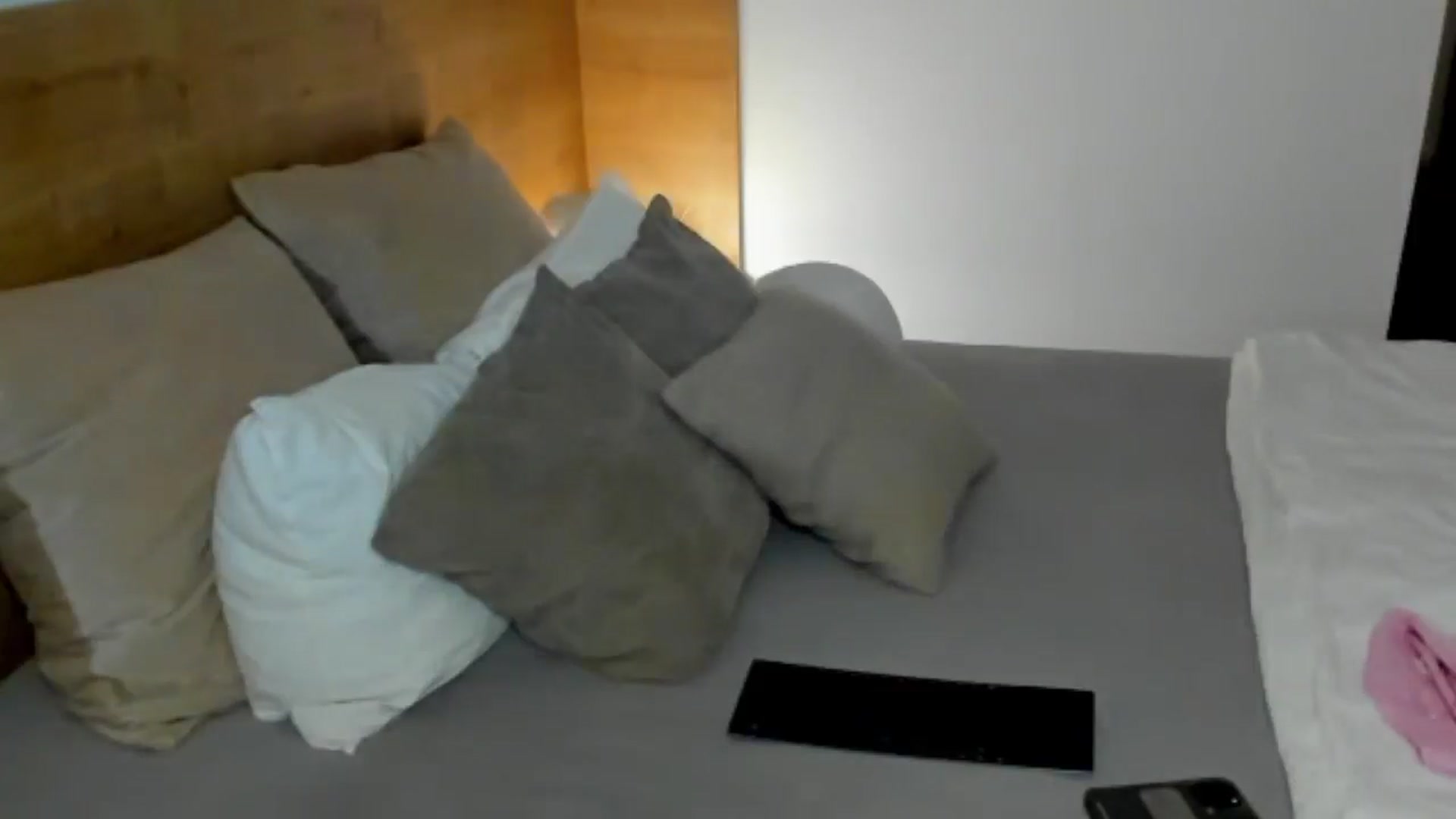 Gallery image thumbnail from Lara_xo's myfreecams stream on, 02/25/2025, 19:35 image 11 of 20