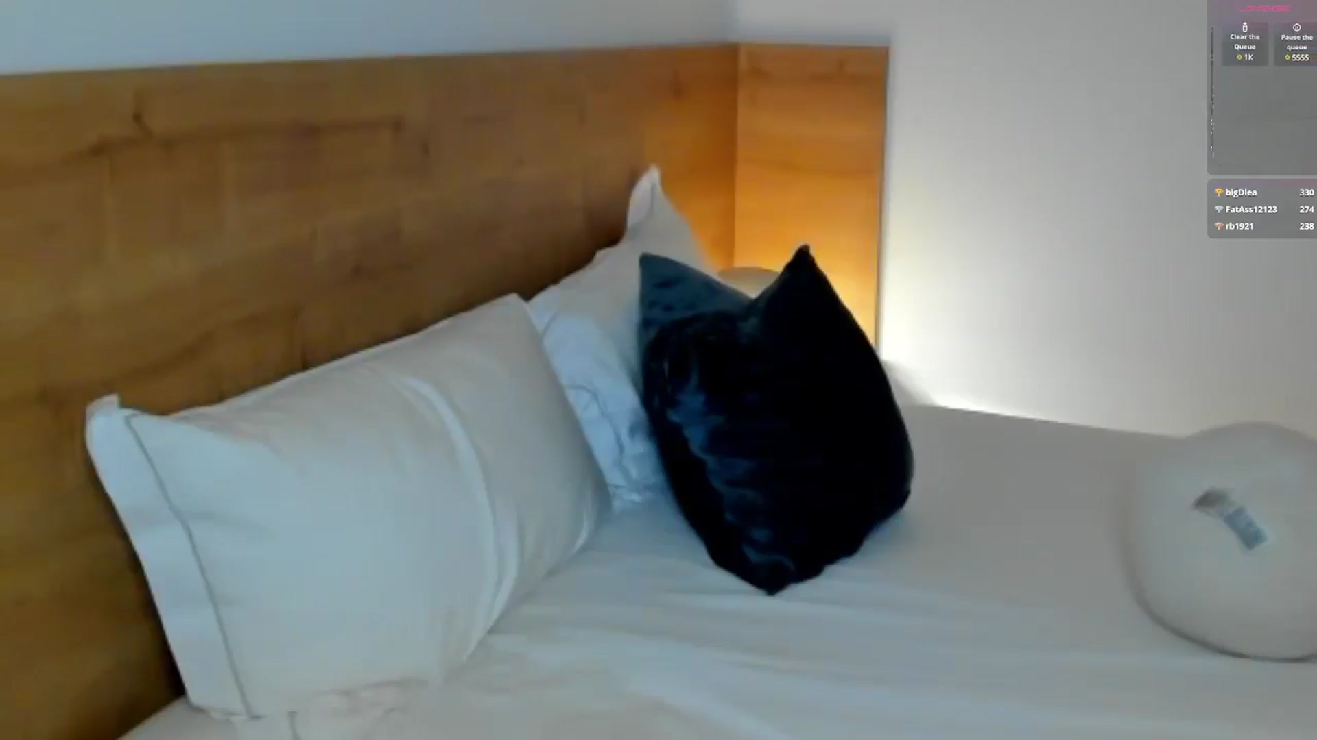 Gallery image thumbnail from Lara_xo's myfreecams stream on, 05/13/2025, 18:15 image 20 of 20