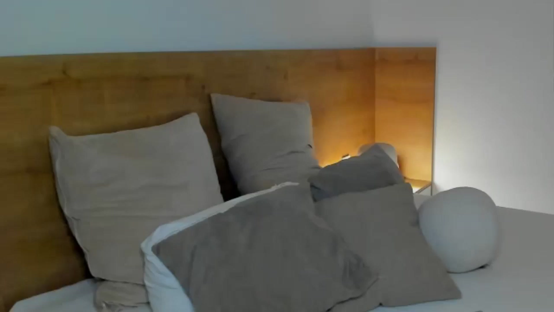 Gallery image thumbnail from Lara_xo's myfreecams stream on, 06/04/2025, 17:24 image 1 of 20