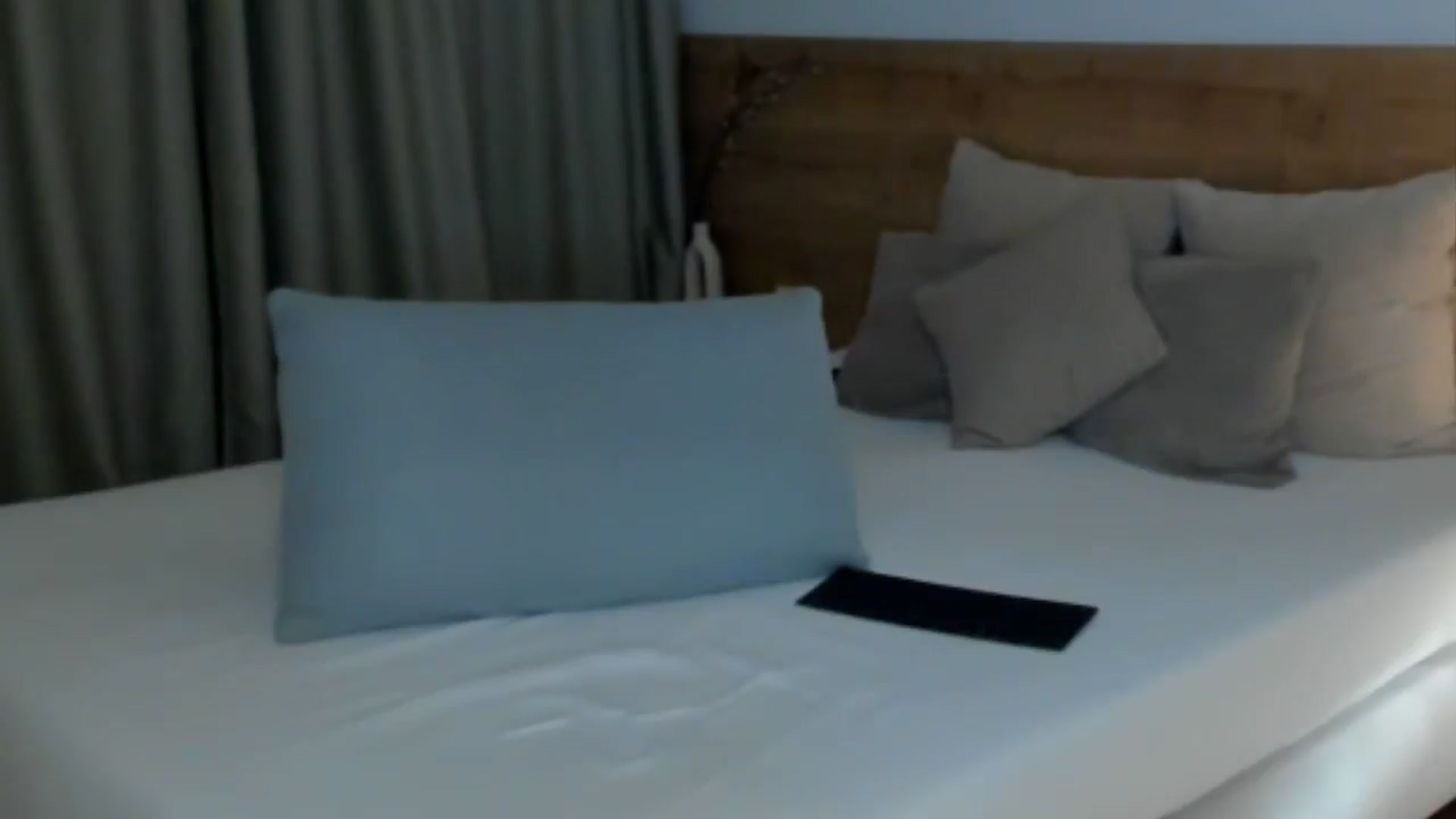 Gallery image thumbnail from Lara_xo's myfreecams stream on, 06/08/2025, 24:05 image 4 of 20