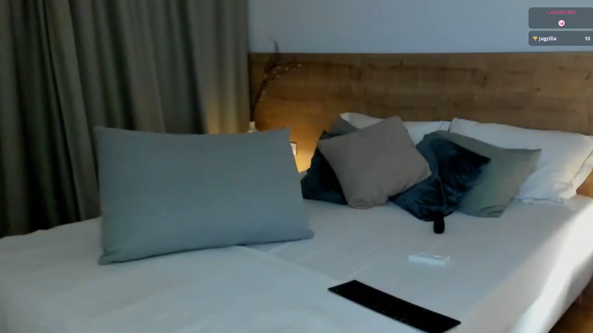 Gallery image thumbnail from Lara_xo's myfreecams stream on, 06/27/2025, 20:00 image 3 of 20