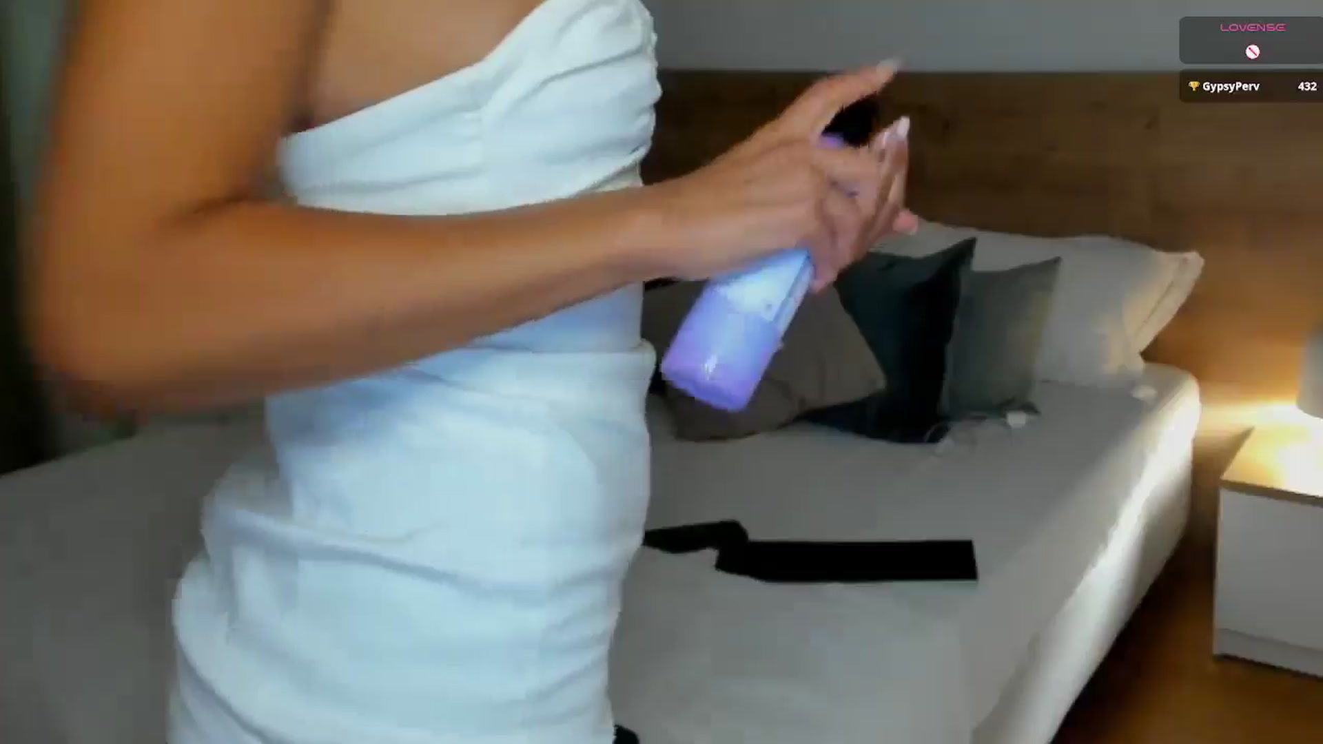 Gallery image thumbnail from Lara_xo's myfreecams stream on, 06/30/2025, 17:08 image 6 of 20