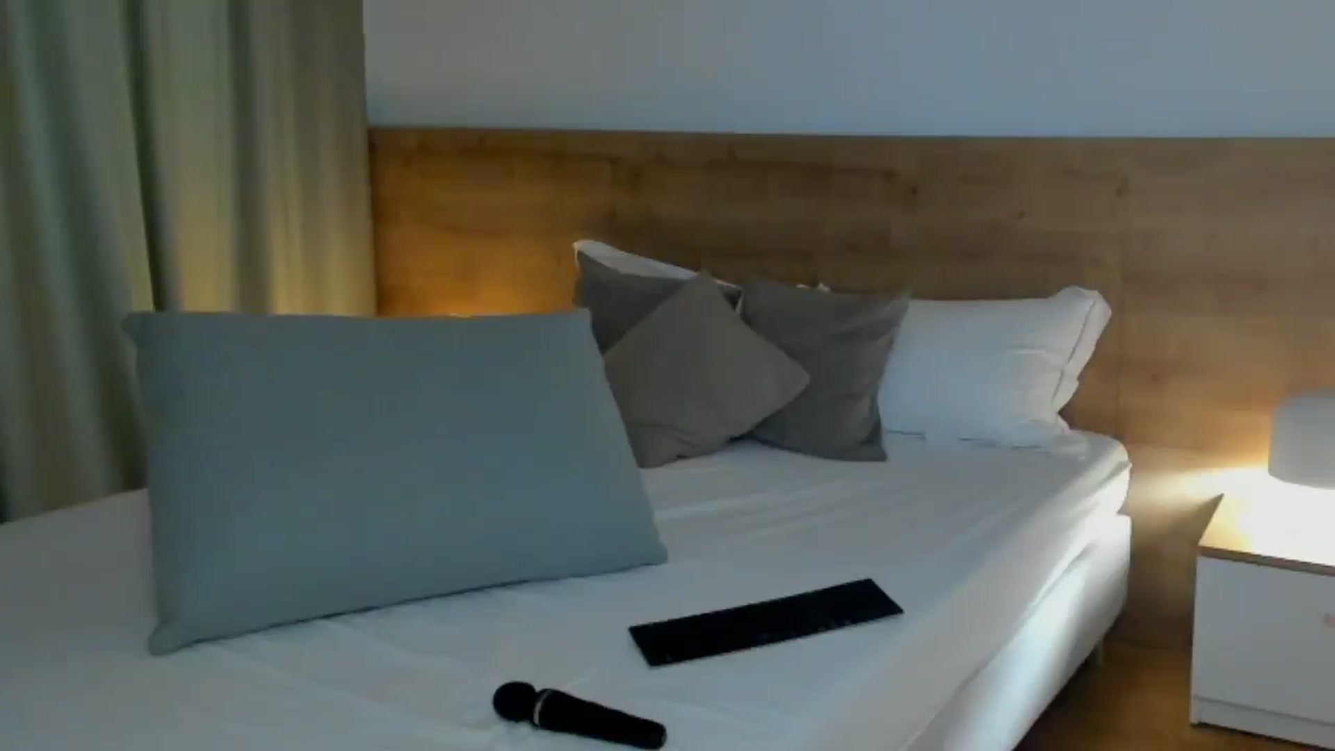 Gallery image thumbnail from Lara_xo's myfreecams stream on, 07/02/2025, 17:56 image 13 of 20