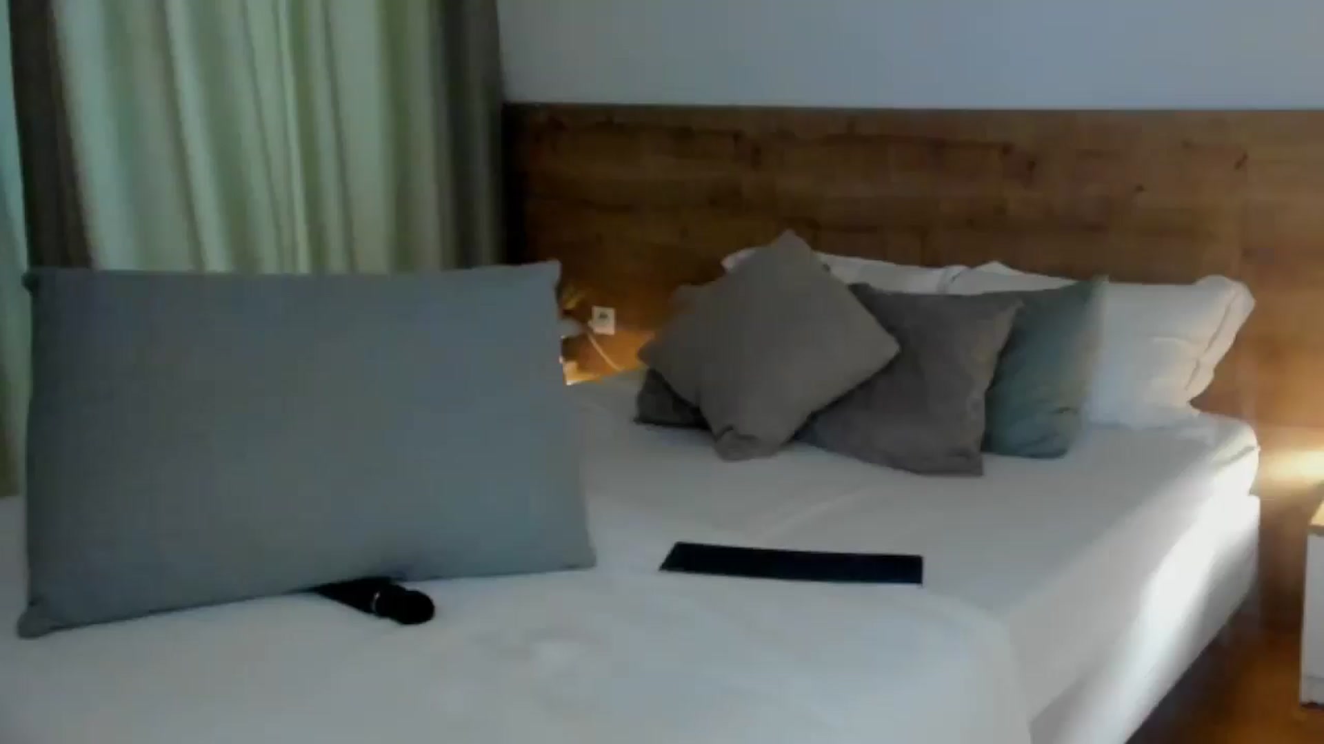 Gallery image thumbnail from Lara_xo's myfreecams stream on, 07/03/2025, 17:02 image 15 of 20