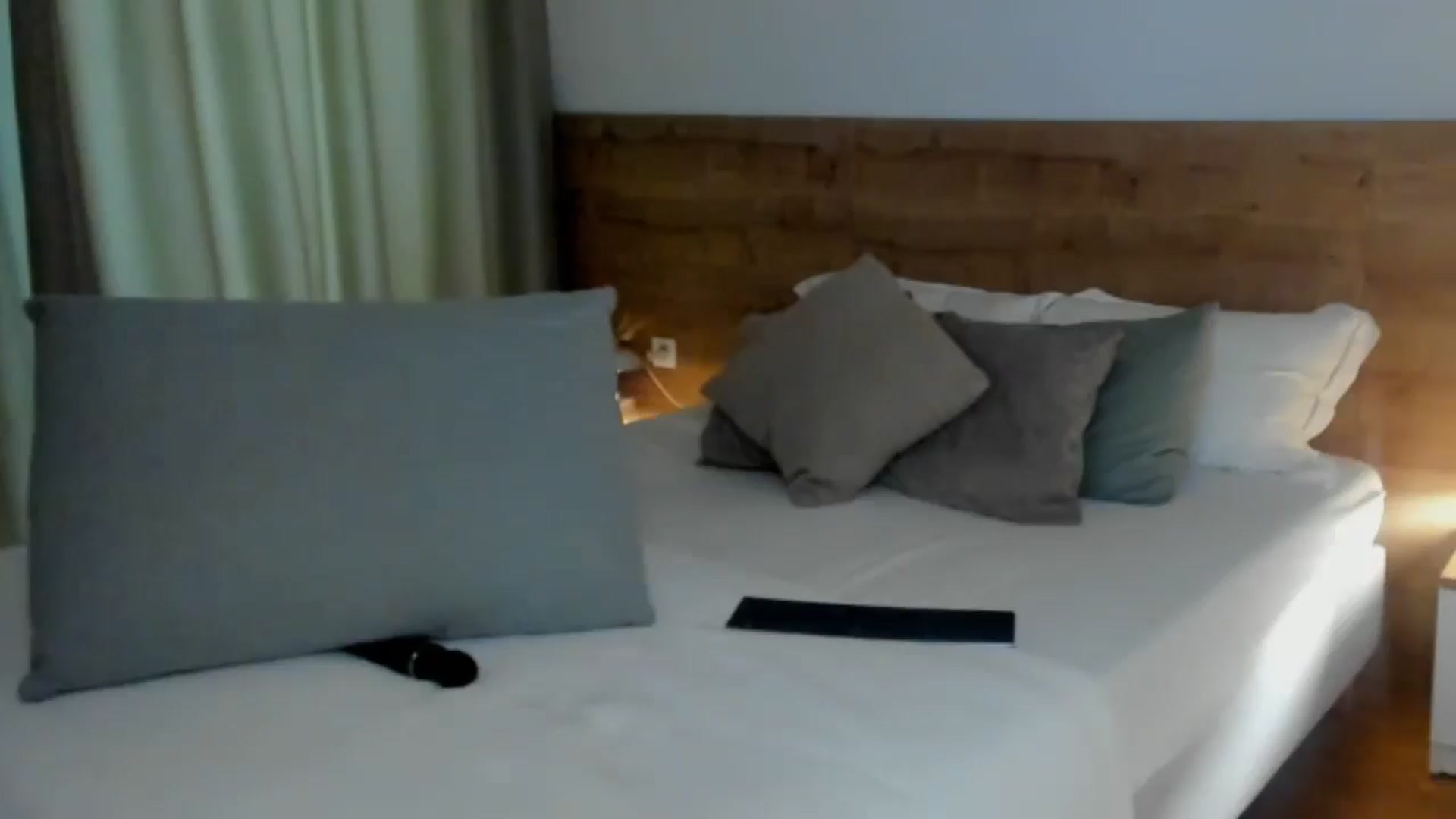 Gallery image thumbnail from Lara_xo's myfreecams stream on, 07/03/2025, 17:02 image 16 of 20
