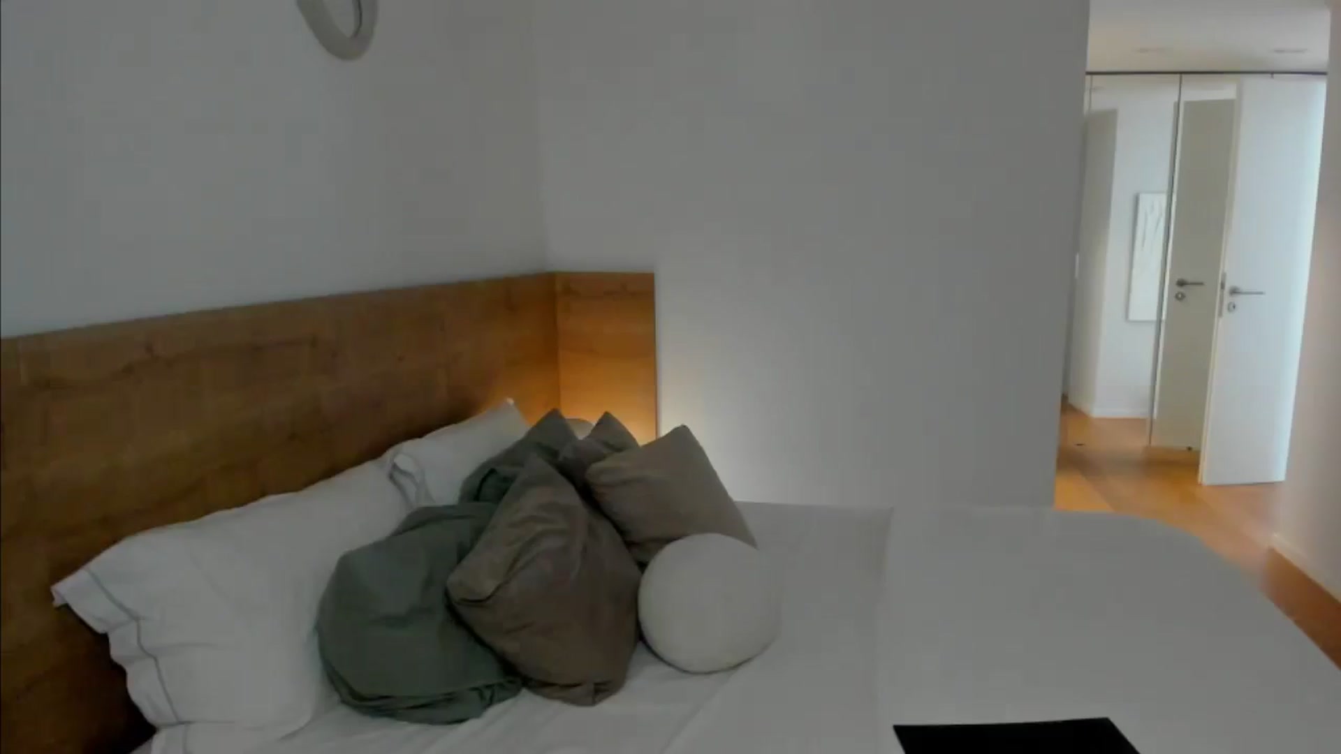 Gallery image thumbnail from Lara_xo's myfreecams stream on, 07/06/2025, 14:20 image 13 of 20