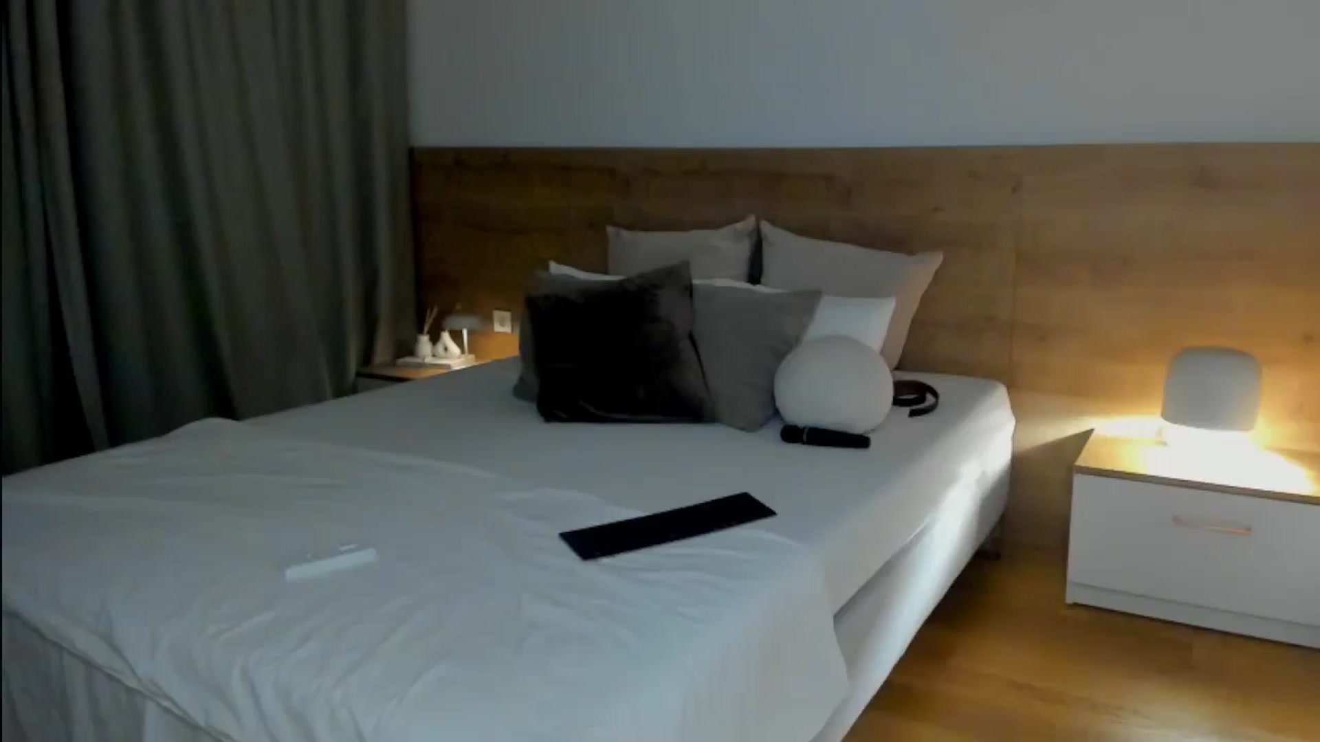 Gallery image thumbnail from Lara_xo's myfreecams stream on, 07/16/2025, 20:01 image 9 of 20