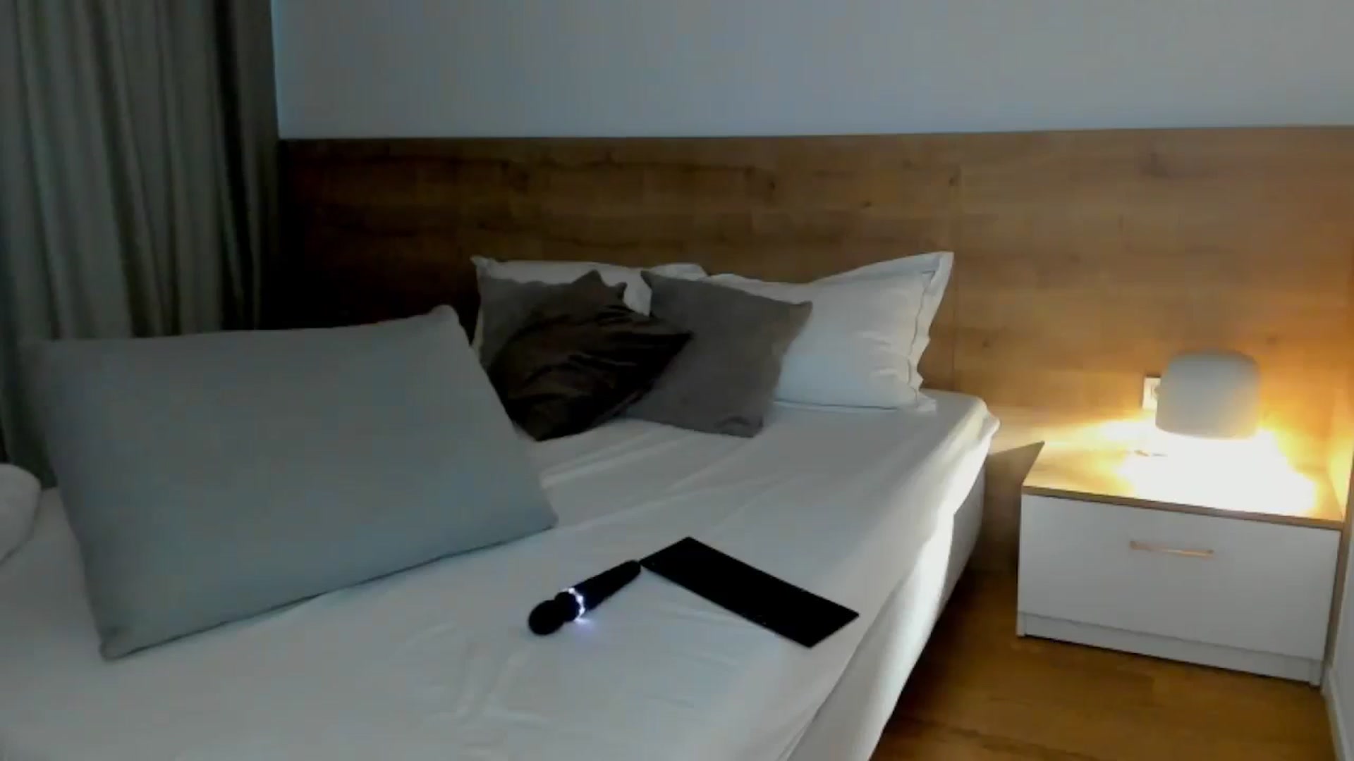 Gallery image thumbnail from Lara_xo's myfreecams stream on, 07/30/2025, 17:23 image 16 of 20