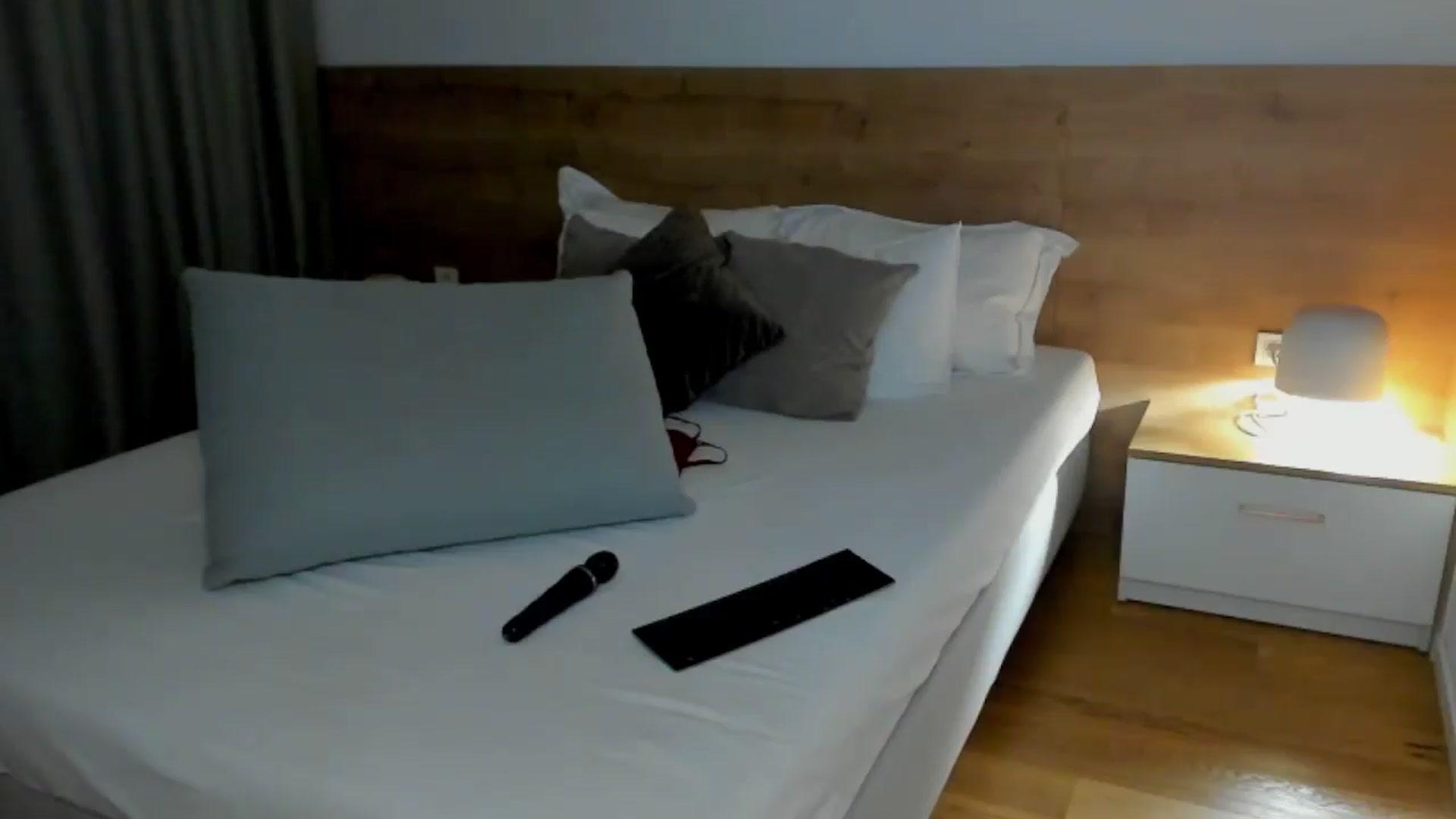 Gallery image thumbnail from Lara_xo's myfreecams stream on, 08/08/2025, 18:09 image 19 of 20