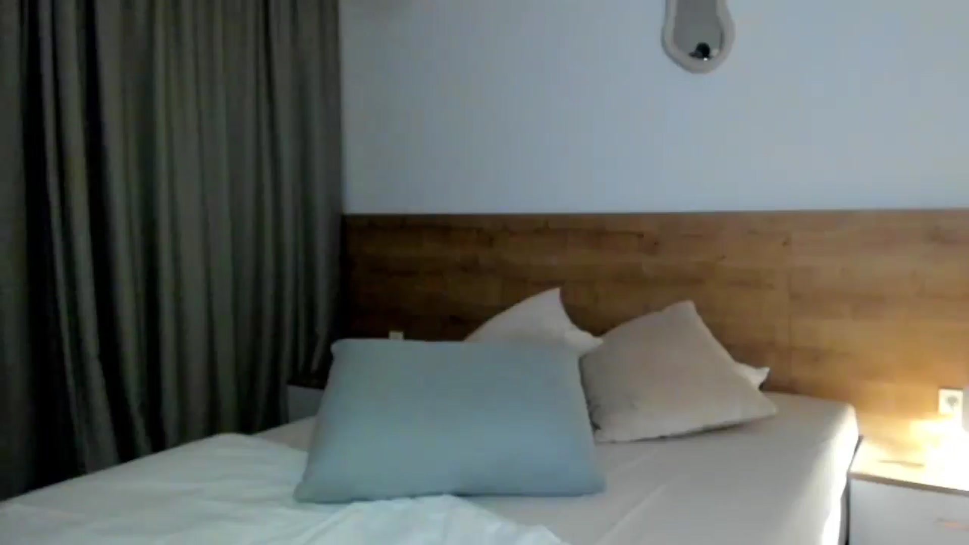 Gallery image thumbnail from Lara_xo's myfreecams stream on, 10/09/2025, 19:30 image 10 of 20