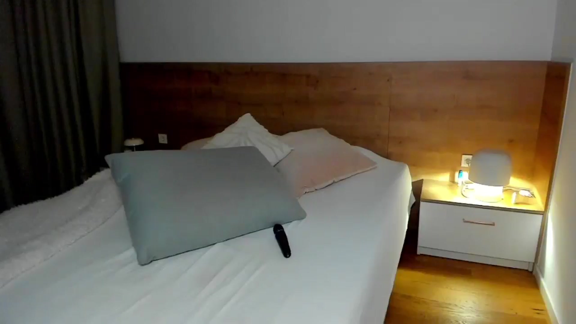 Gallery image thumbnail from Lara_xo's myfreecams stream on, 10/18/2025, 21:32 image 7 of 20