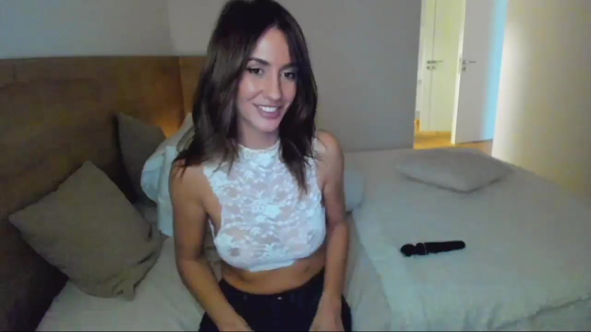Gallery image thumbnail from Lara_xo's myfreecams stream on, 12/03/2025, 13:32 image 7 of 20