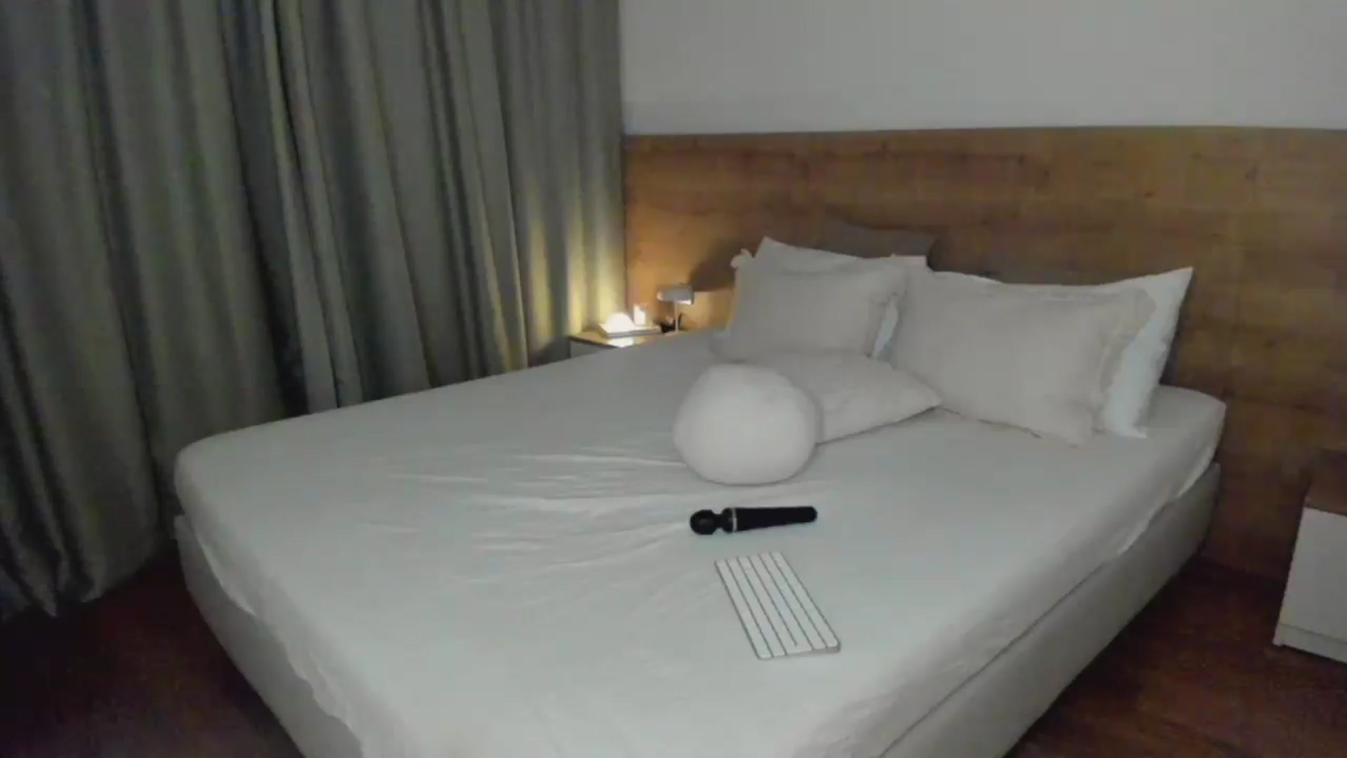 Gallery image thumbnail from Lara_xo's myfreecams stream on, 12/06/2025, 23:44 image 20 of 20
