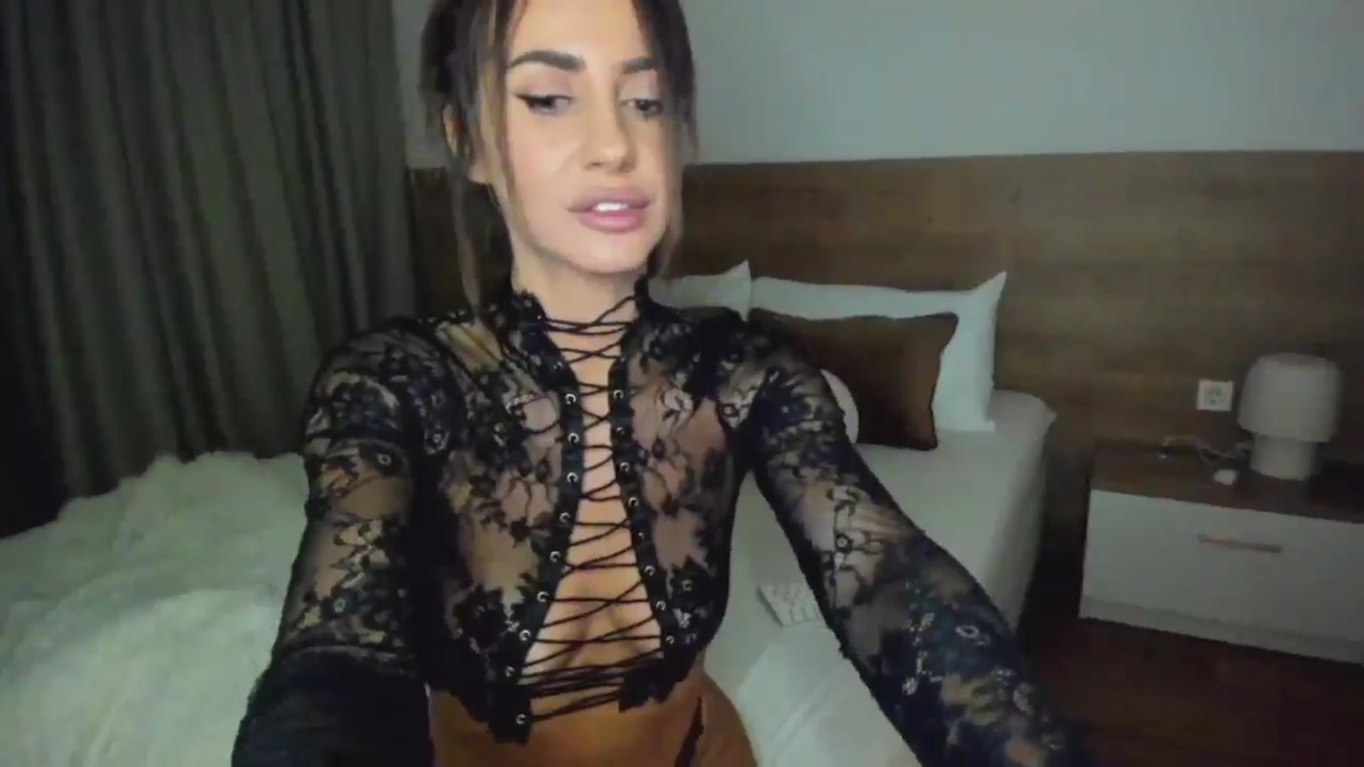 Gallery image thumbnail from Lara_xo's myfreecams stream on, 12/15/2025, 18:09 image 14 of 20
