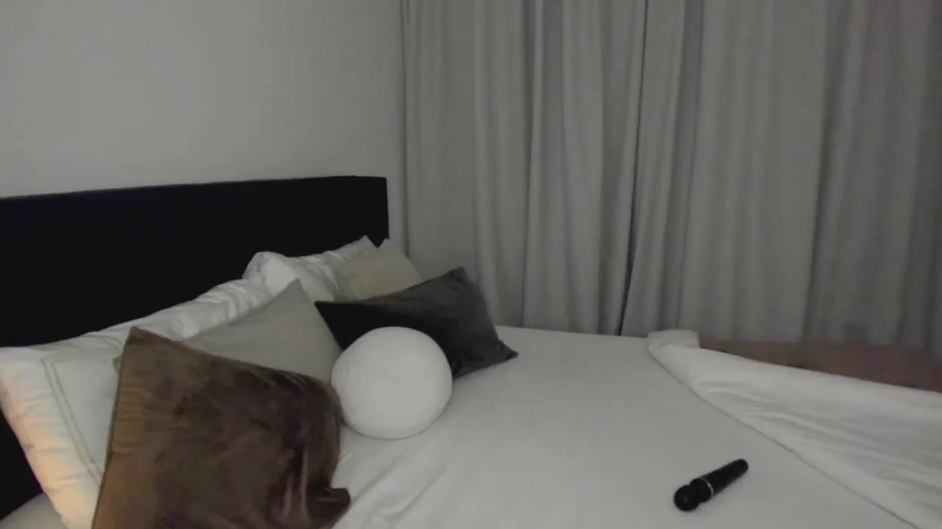Gallery image thumbnail from Lara_xo's myfreecams stream on, 02/24/2026, 18:49 image 14 of 20