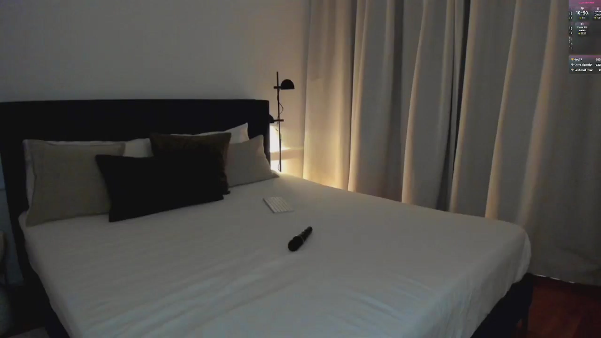 Gallery image thumbnail from Lara_xo's myfreecams stream on, 03/30/2026, 17:13 image 6 of 20