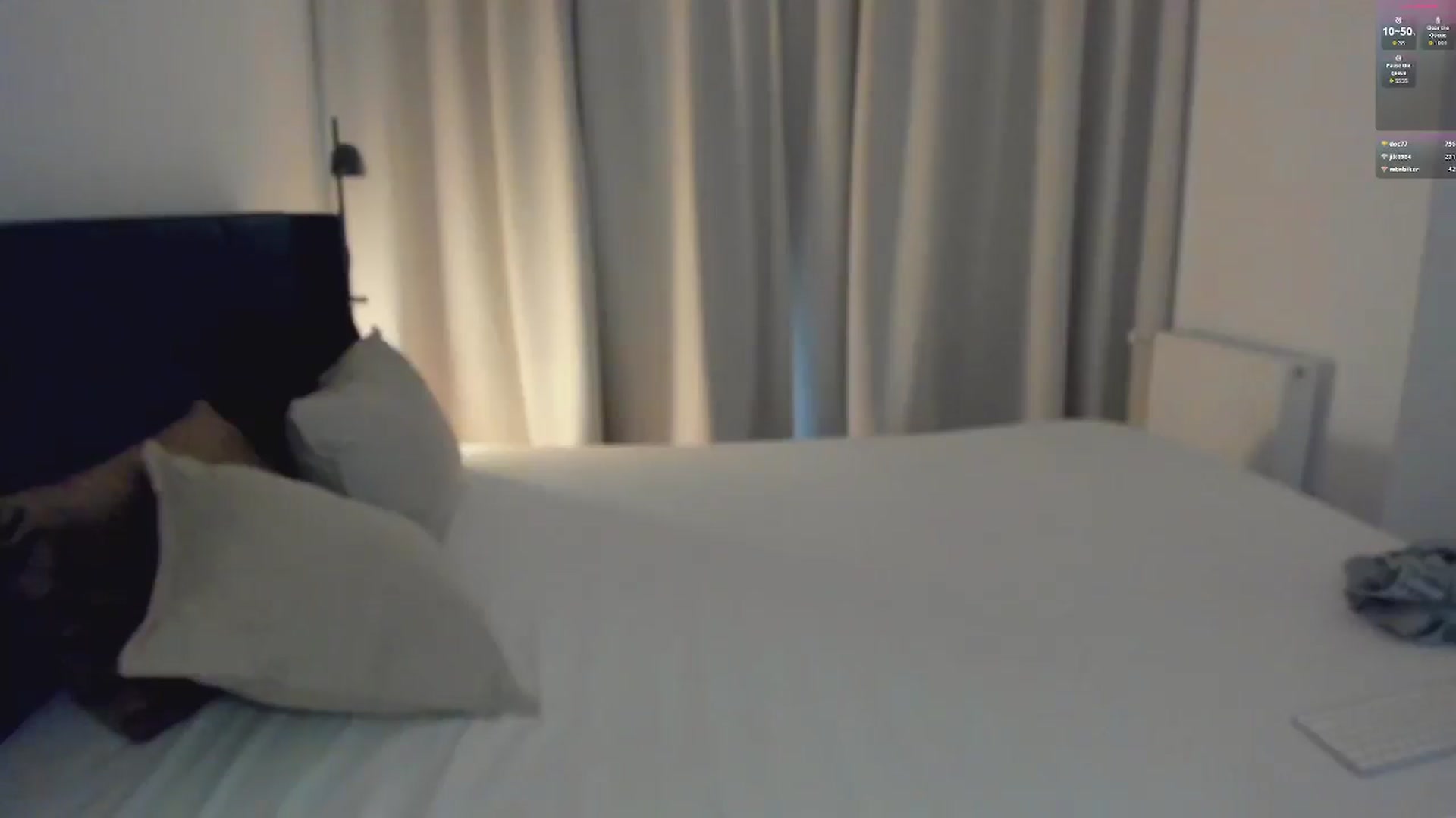 Gallery image thumbnail from Lara_xo's myfreecams stream on, 04/06/2026, 16:10 image 17 of 20