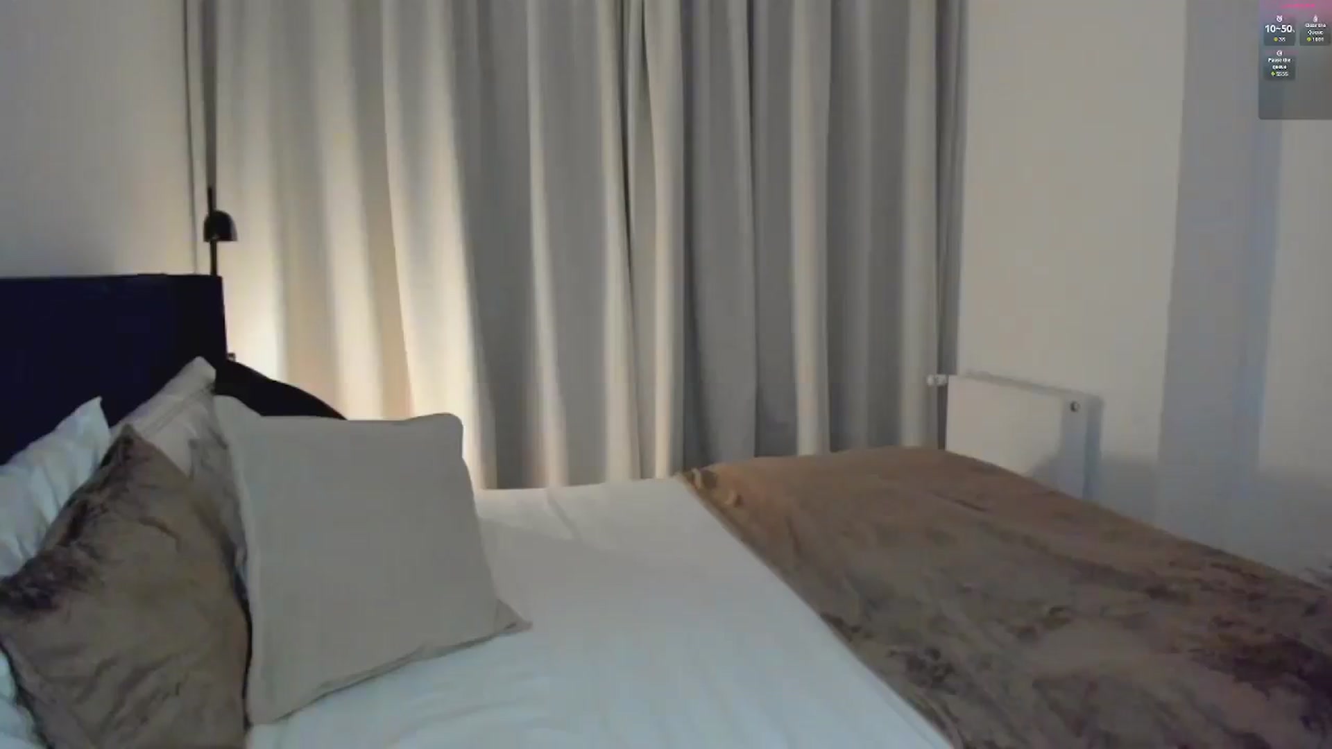 Gallery image thumbnail from Lara_xo's myfreecams stream on, 04/07/2026, 17:15 image 14 of 20