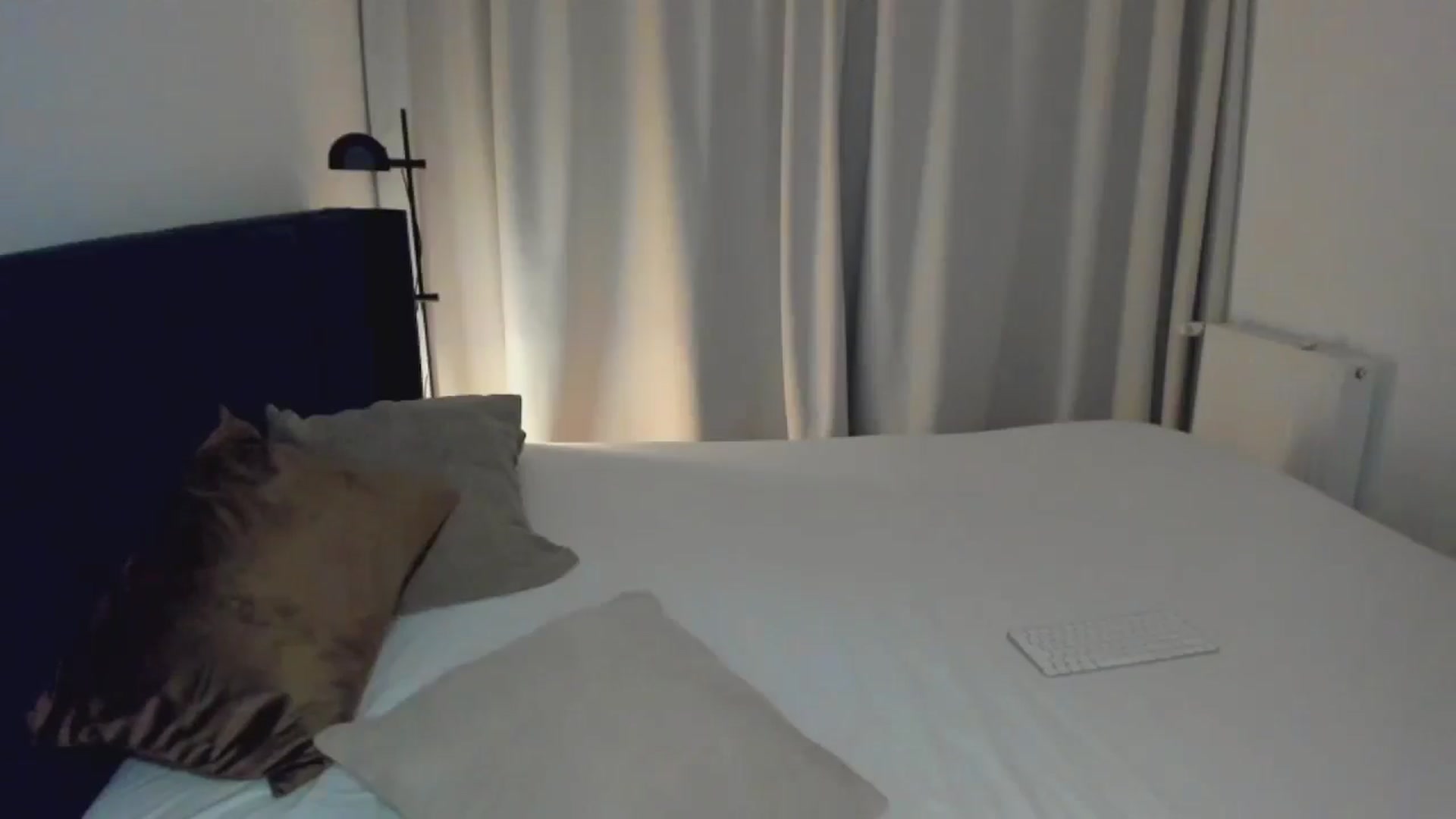 Gallery image thumbnail from Lara_xo's myfreecams stream on, 04/21/2026, 17:39 image 19 of 20