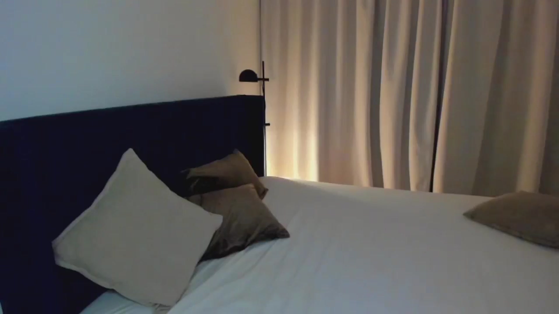 Gallery image thumbnail from Lara_xo's myfreecams stream on, 04/24/2026, 18:34 image 3 of 20