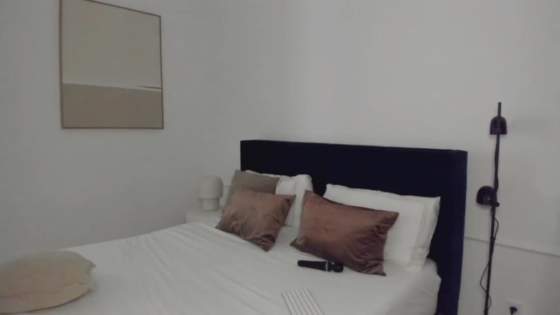Gallery image thumbnail from Lara_xo's myfreecams stream on, 04/27/2026, 13:22 image 17 of 20