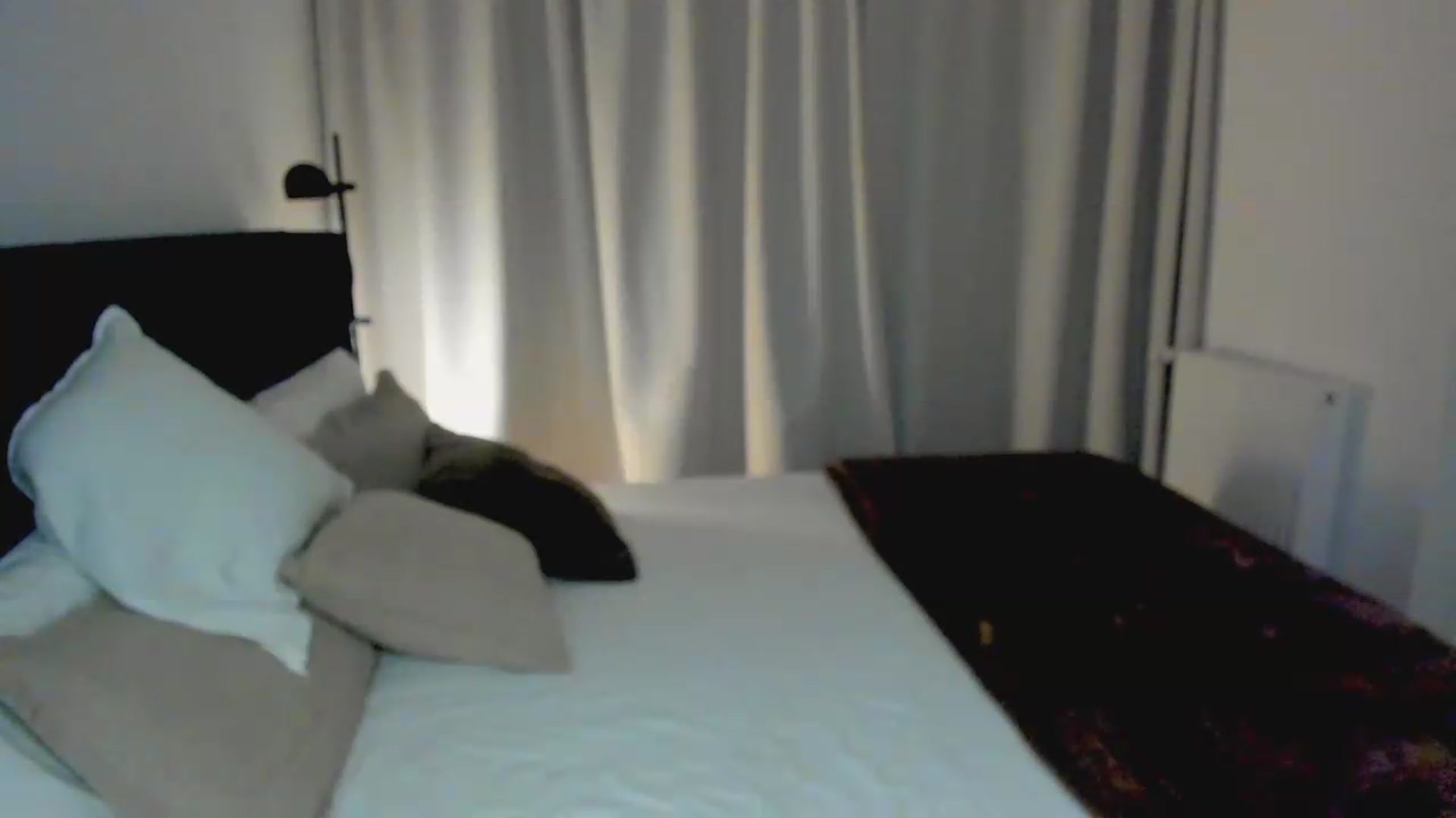 Gallery image thumbnail from Lara_xo's myfreecams stream on, 05/15/2026, 18:21 image 14 of 20