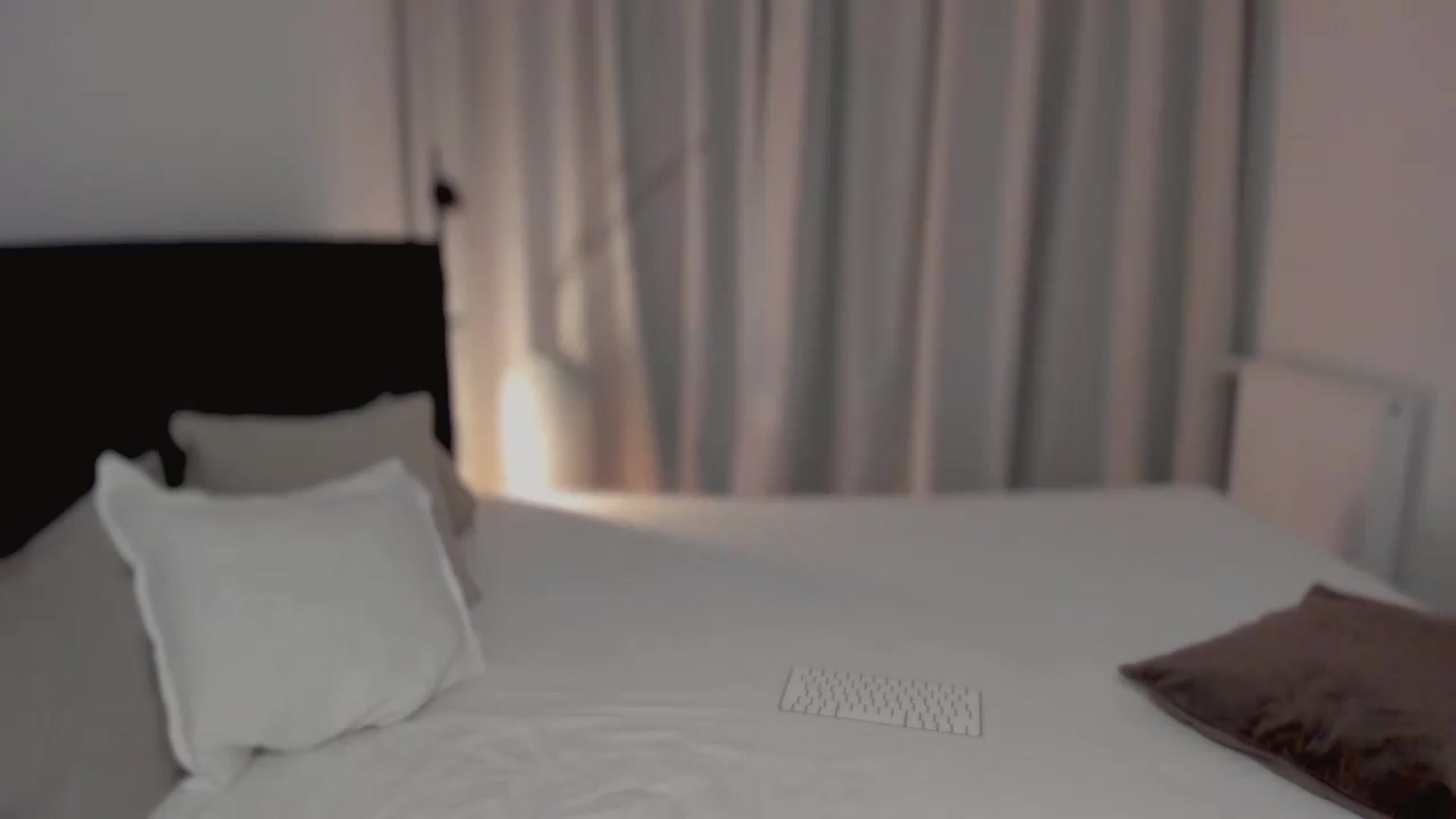 Gallery image thumbnail from Lara_xo's myfreecams stream on, 05/21/2026, 15:57 image 9 of 20