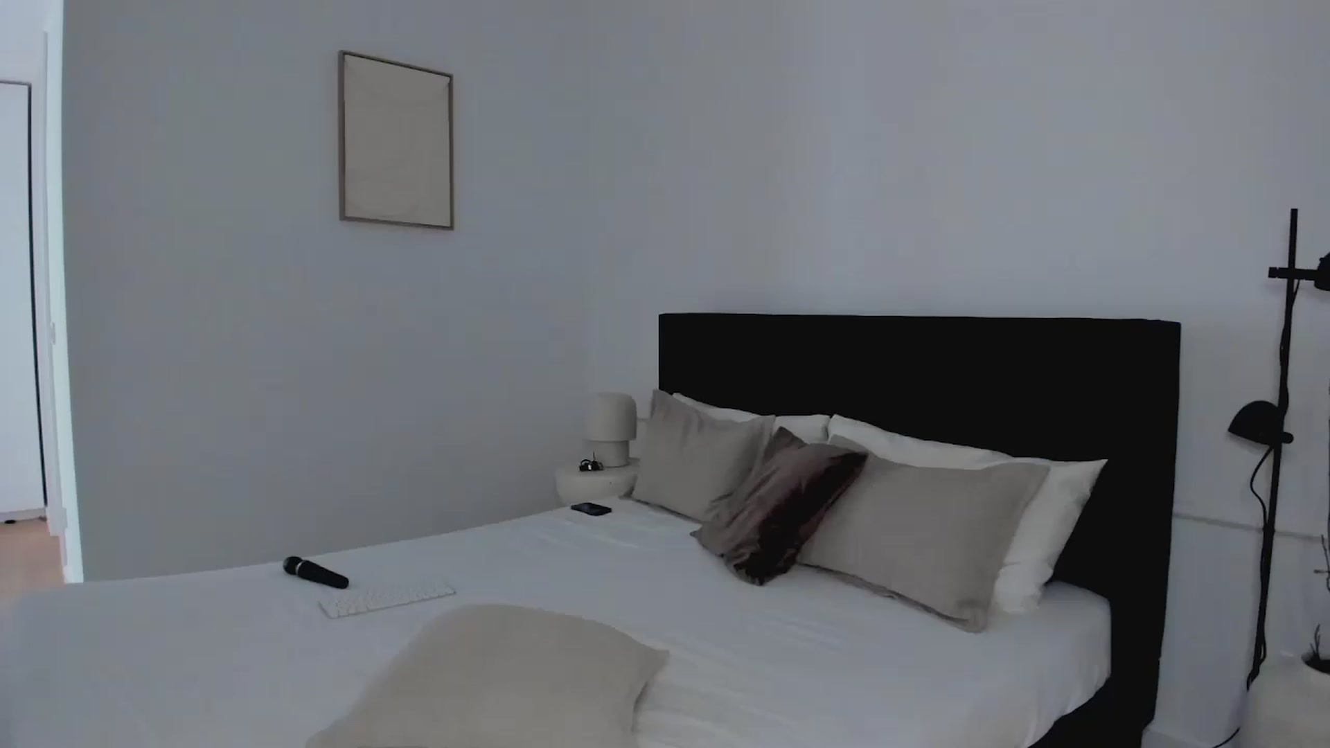 Gallery image thumbnail from Lara_xo's myfreecams stream on, 05/28/2026, 09:54 image 14 of 20