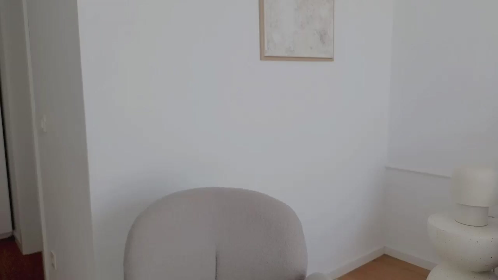Gallery image thumbnail from Lara_xo's myfreecams stream on, 07/05/2026, 15:40 image 19 of 20
