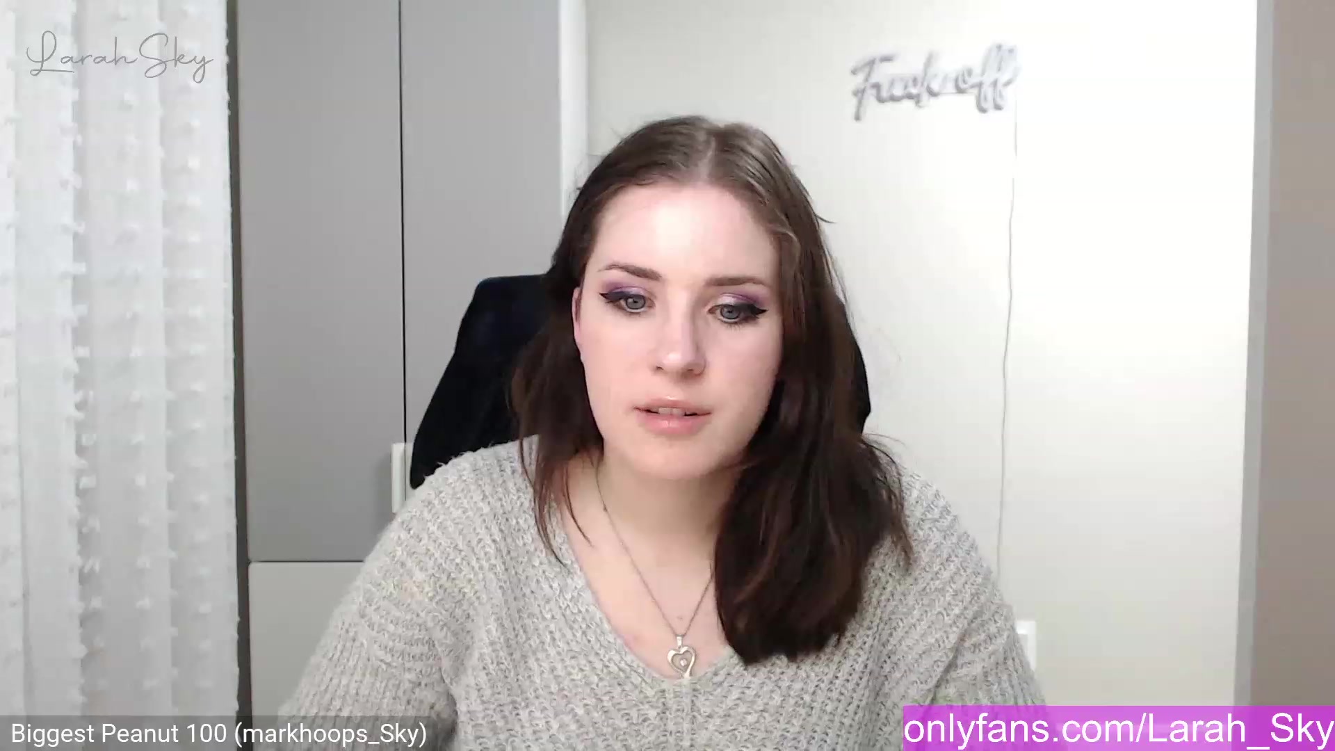Gallery image thumbnail from Larah_Sky's myfreecams stream on, 12/02/2022, 23:18 image 12 of 20