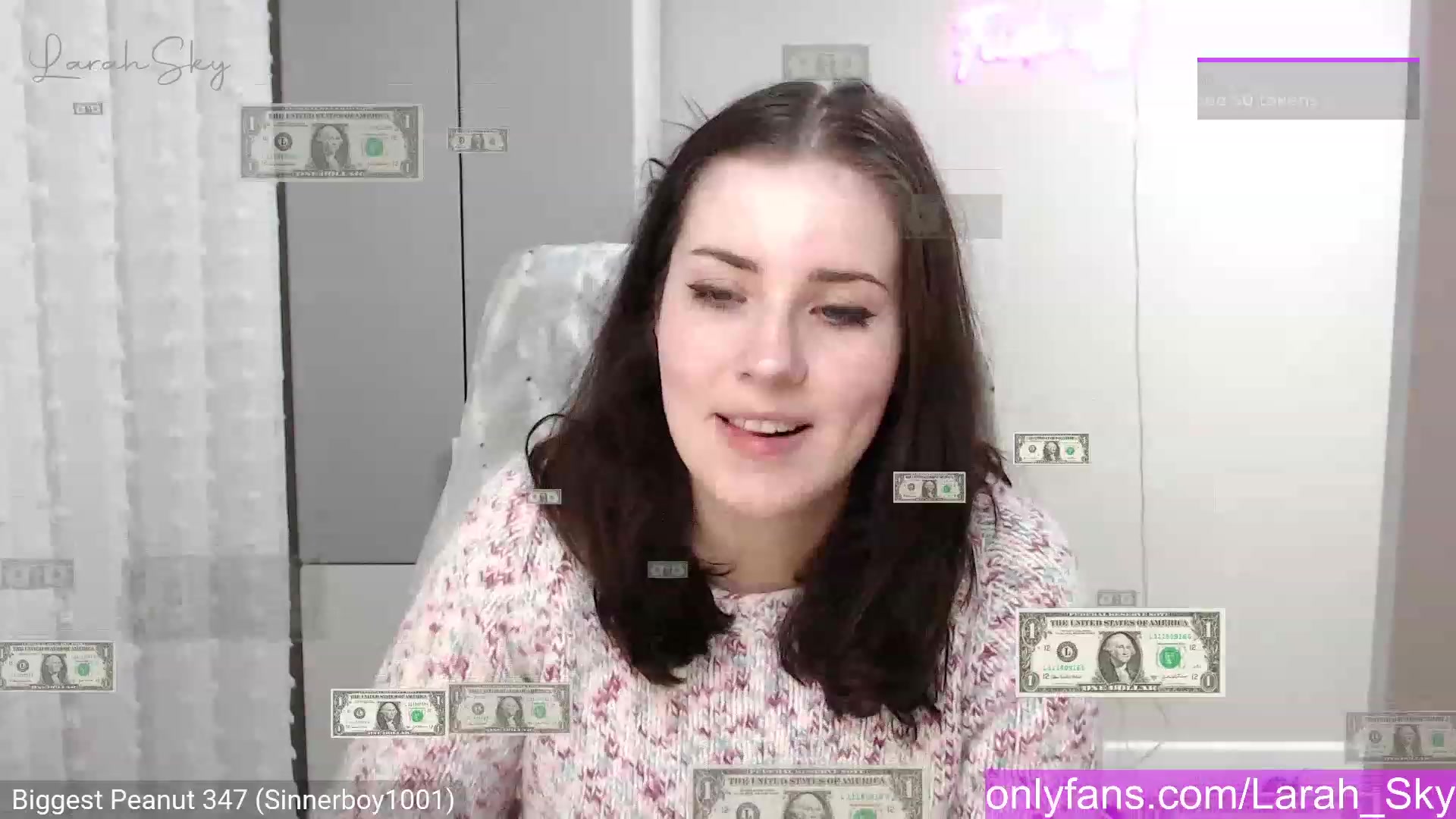 Gallery image thumbnail from Larah_Sky's myfreecams stream on, 12/18/2022, 22:53 image 7 of 20